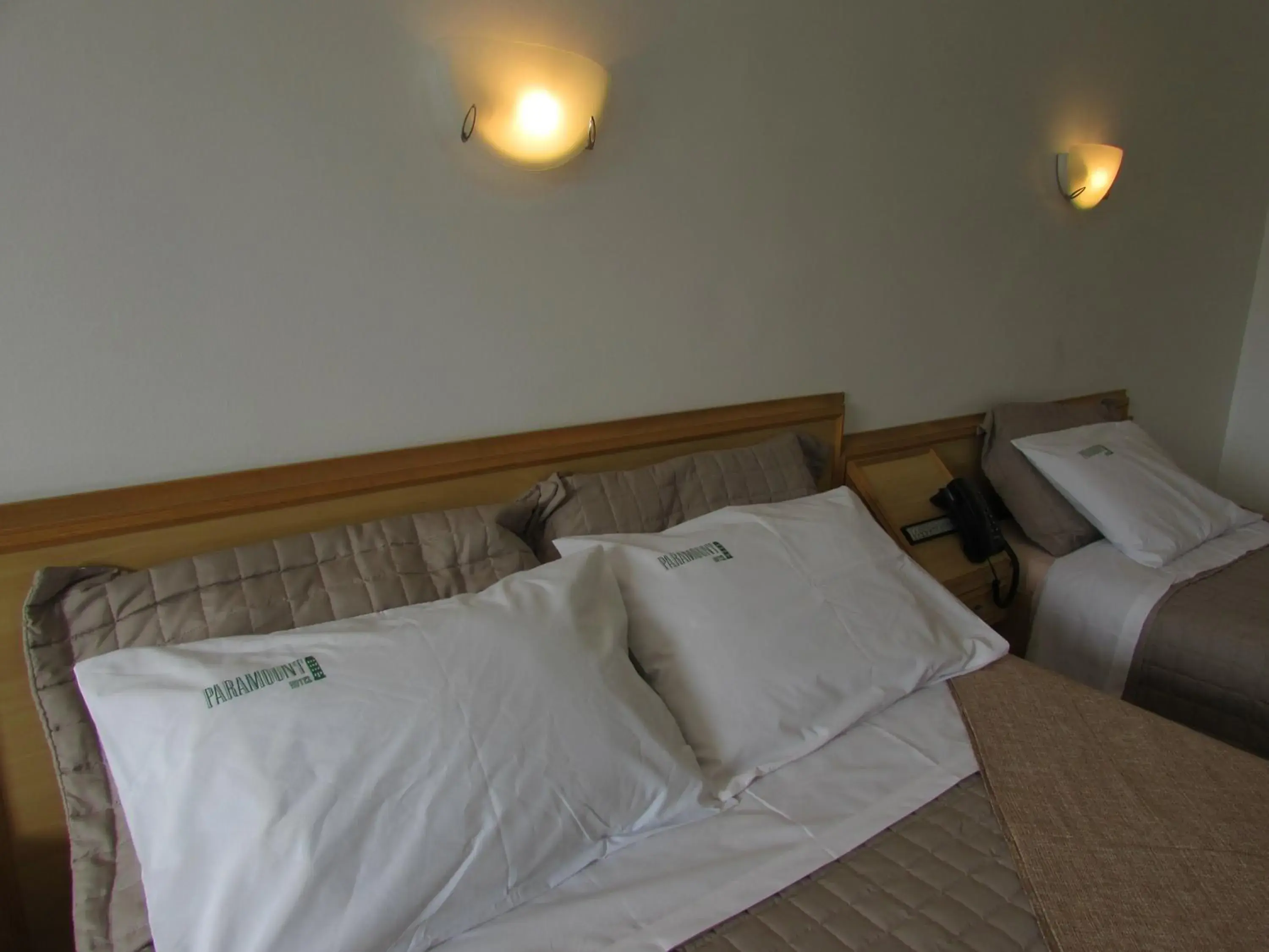 Triple Room - Disability Access in "Hotel Paramount" Próximo a 25 Março, Brás, Bom Retiro, Exporcenter Norte e Distrito do Anhembi Triple Room - Disability Access in "Hotel Paramount" Próximo a 25 Março, Brás, Bom Retiro, Exporcenter Norte e Distrito do Anhembi