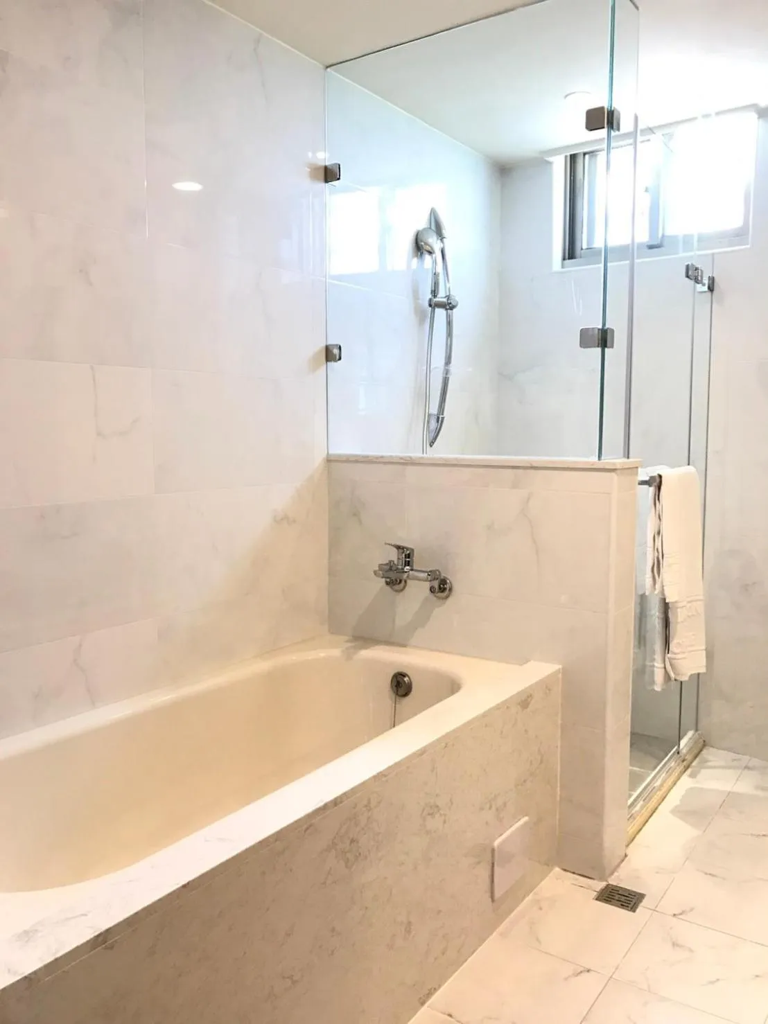 Bathroom in Golden Tulip Zhong Xin Hotel Taichung