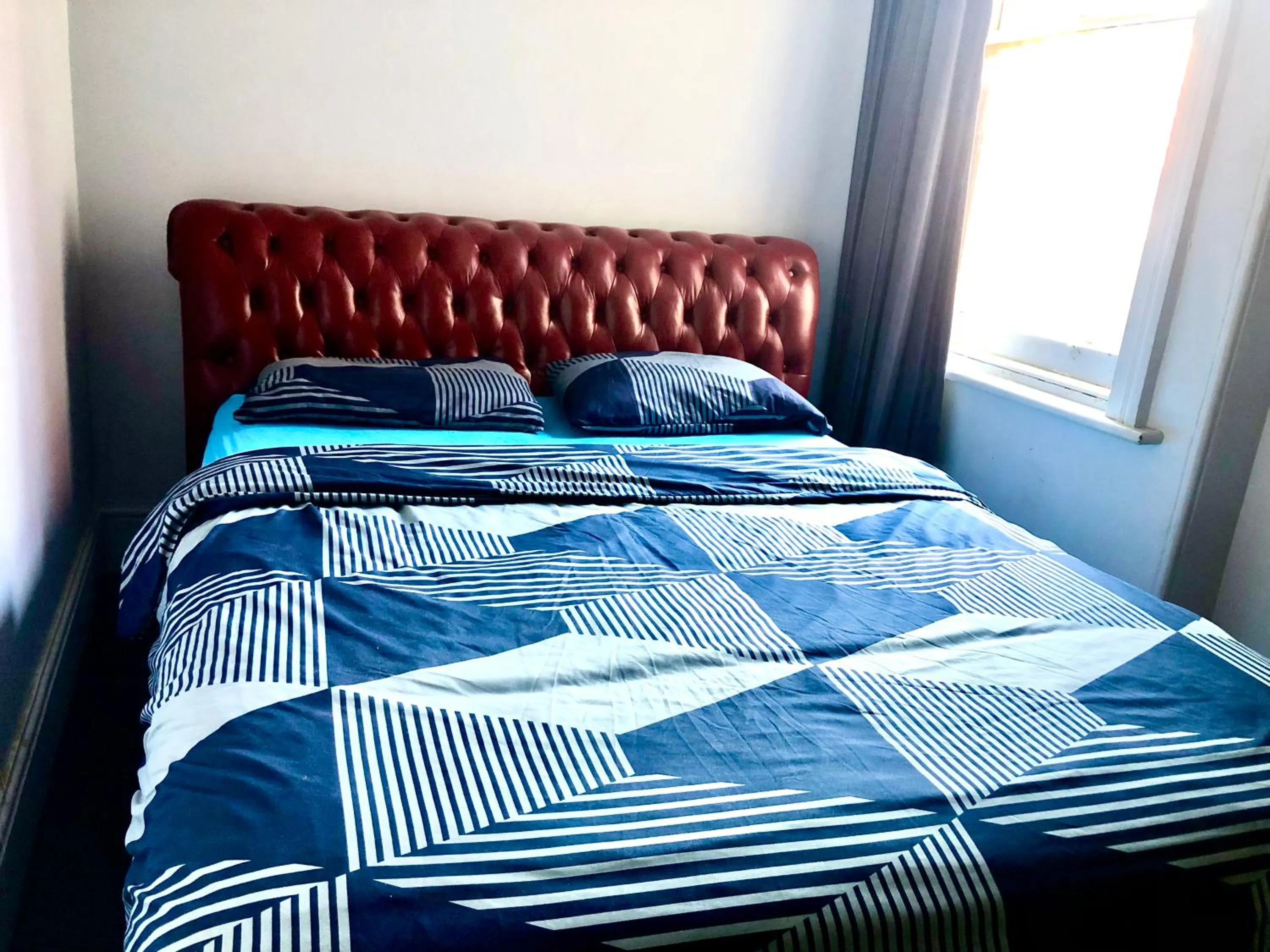 Bed in Backpackers Imperial Hotel