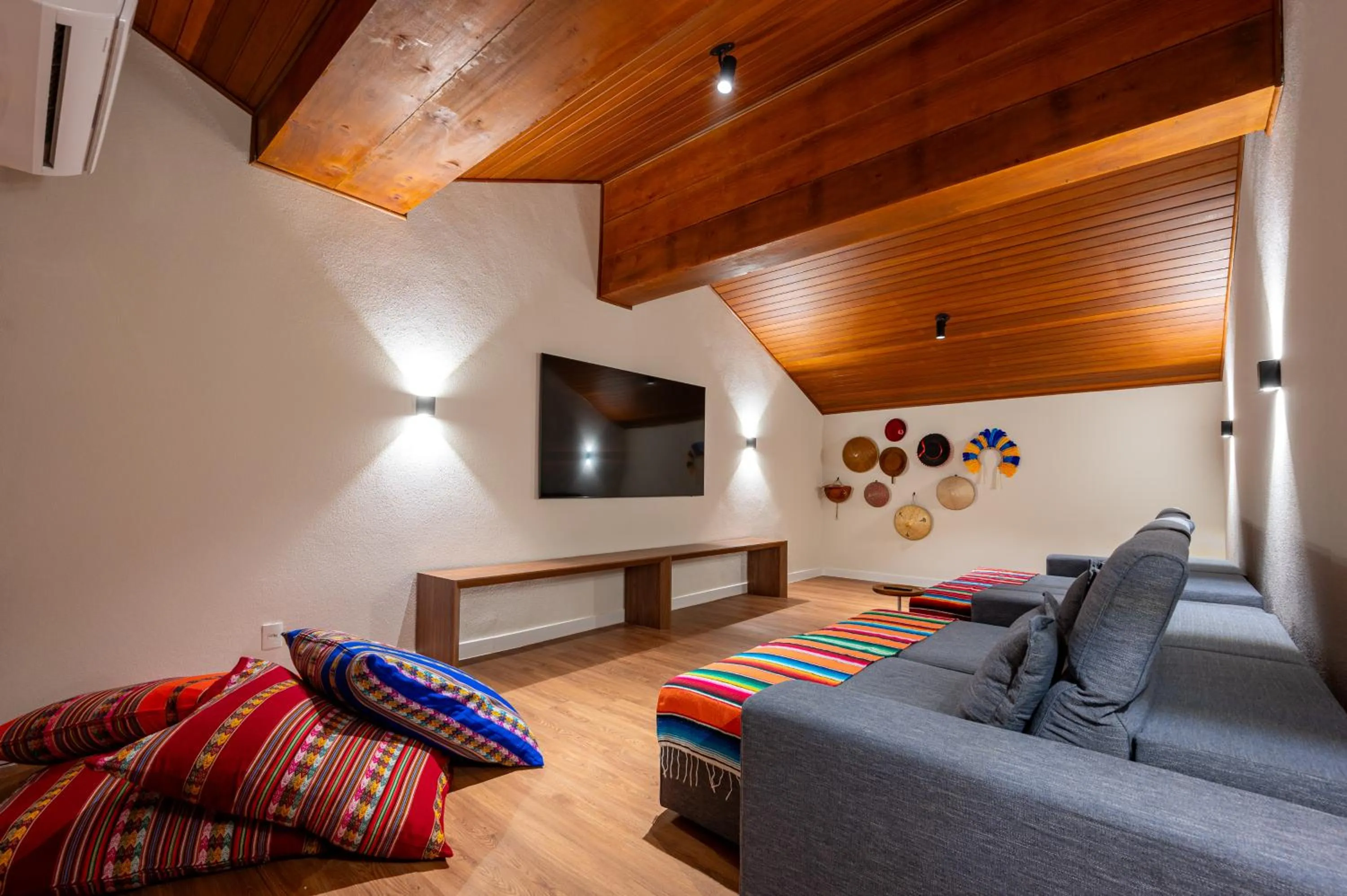 Communal lounge/ TV room in Wanderlust Experience Hotel BW Signature Collection OFICIAL