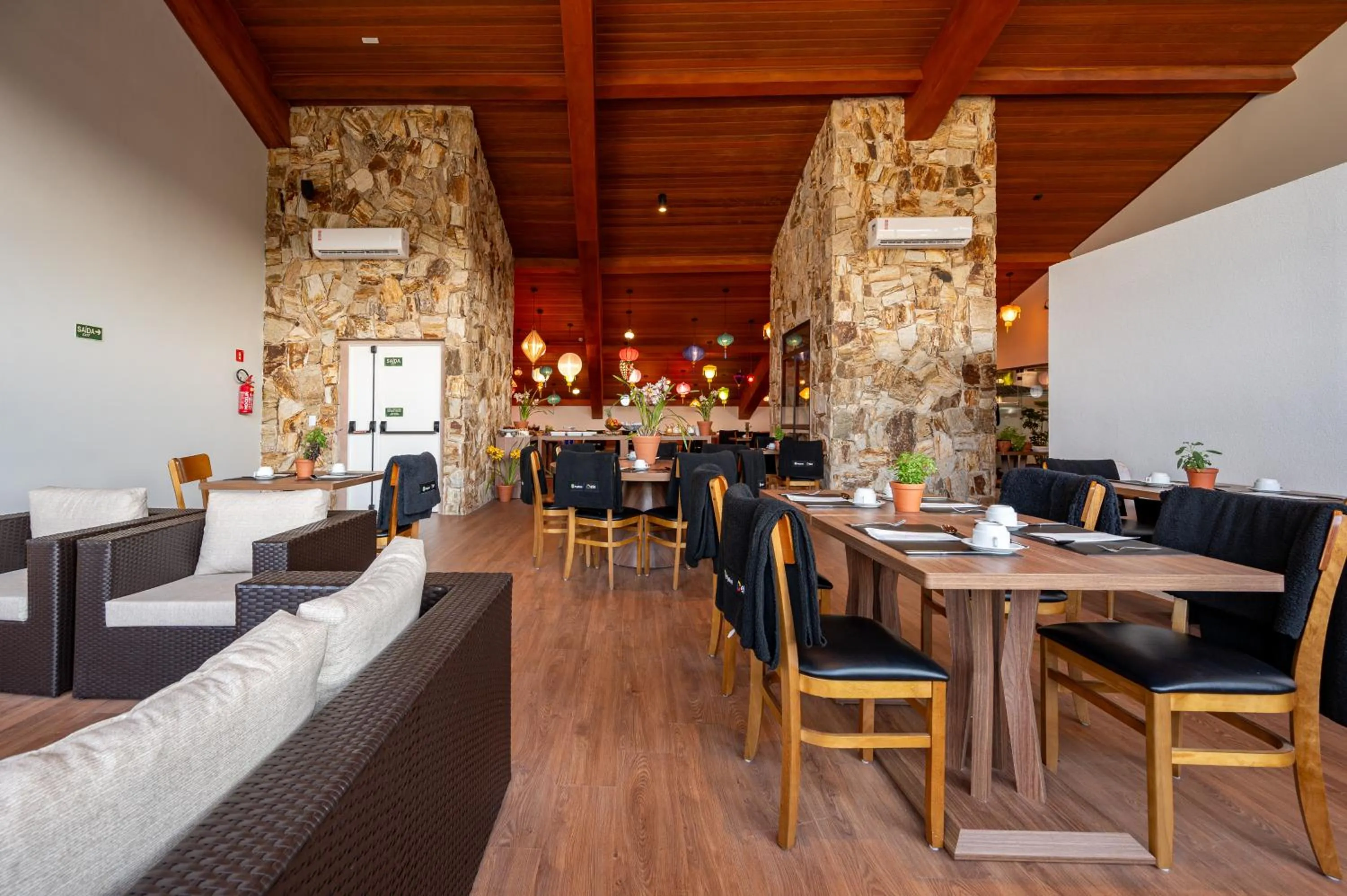 Restaurant/places to eat in Wanderlust Experience Hotel BW Signature Collection OFICIAL