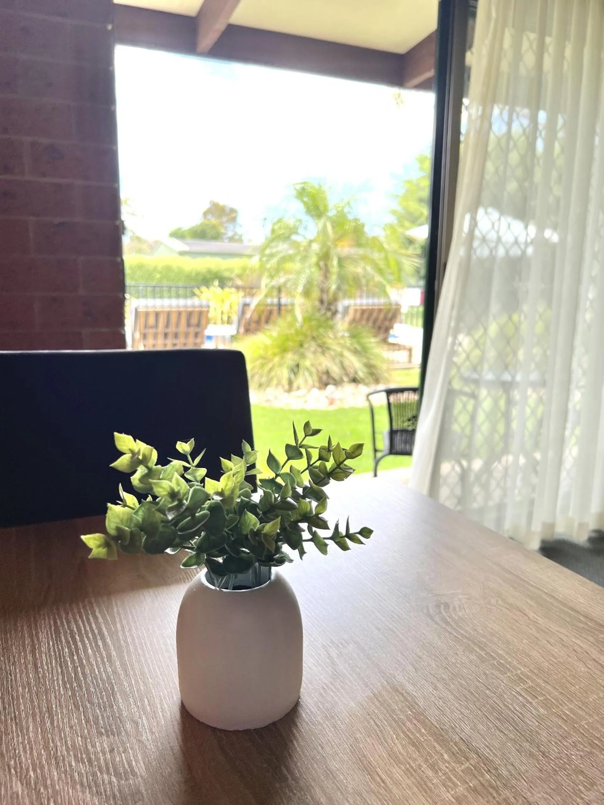 Garden view in Alexandra Motor Inn