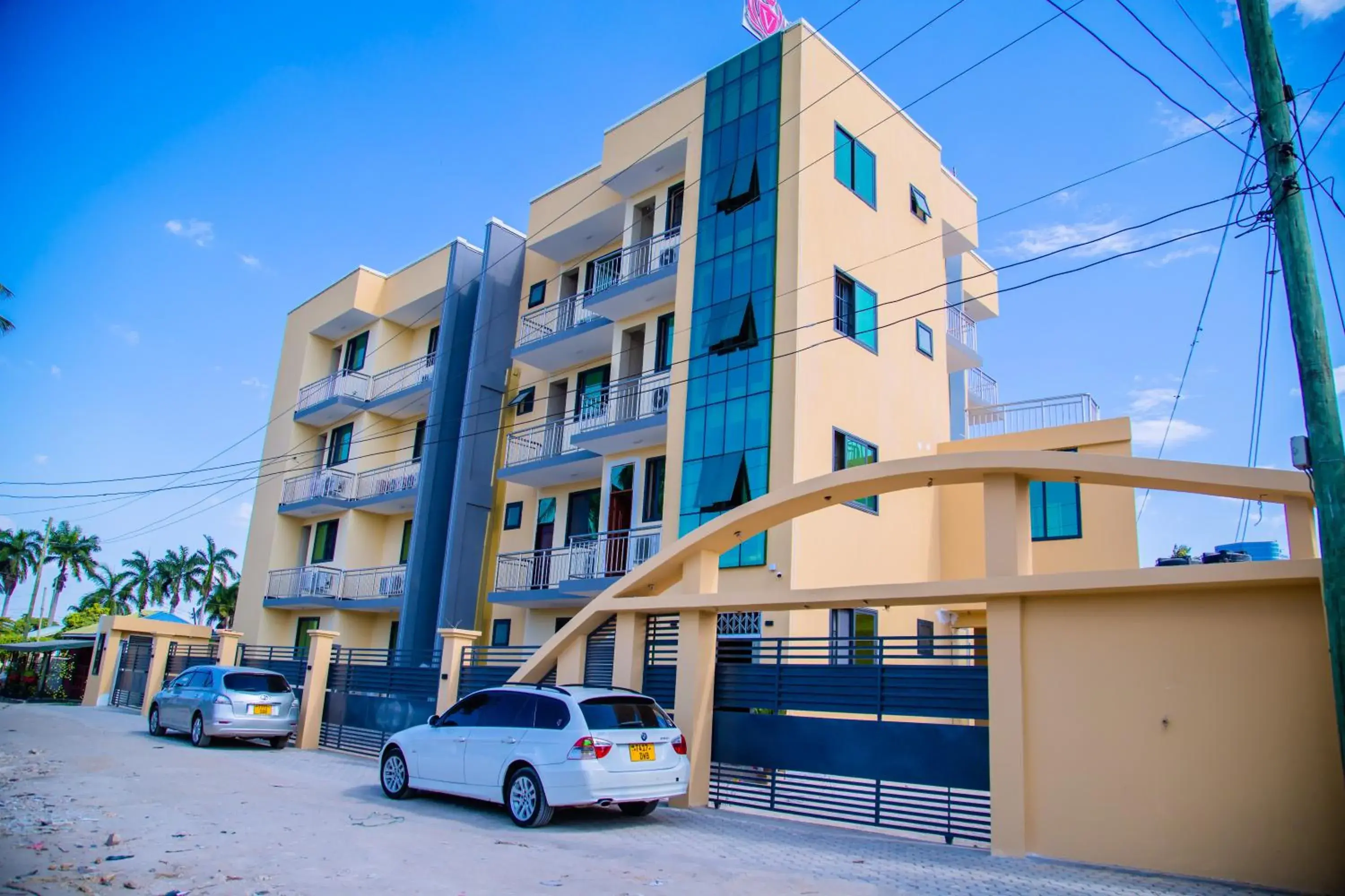 VEGAS LUXURY HOTEL VEGAS LUXURY HOTEL