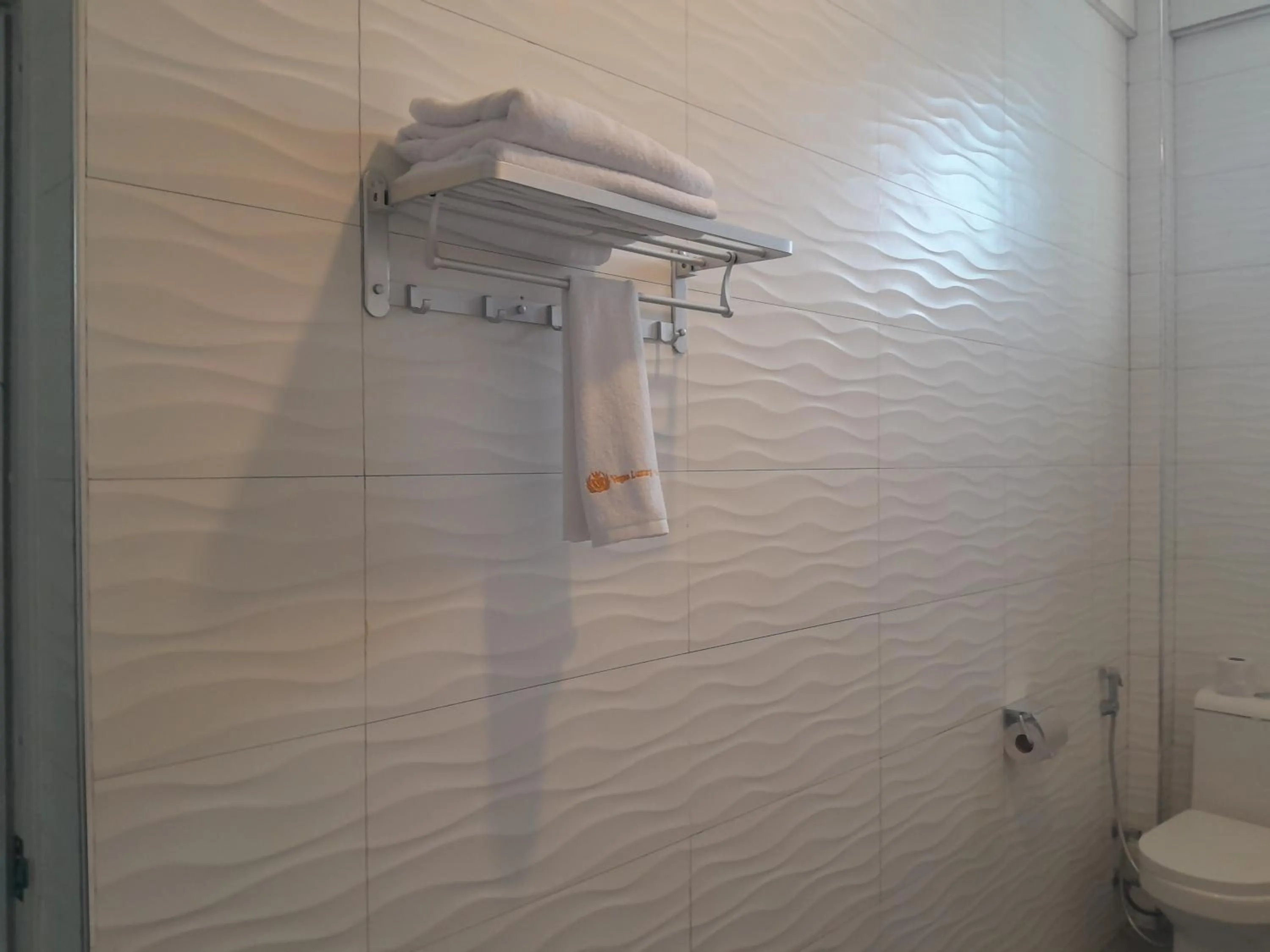 Shower in VEGAS LUXURY HOTEL
