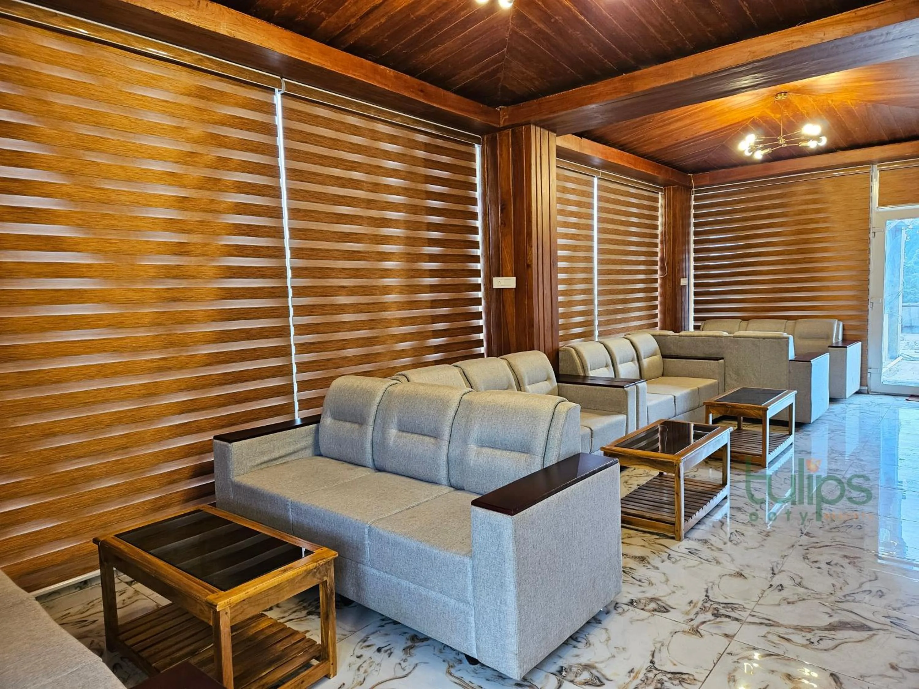 Lobby or reception in Tulips Village Resorts