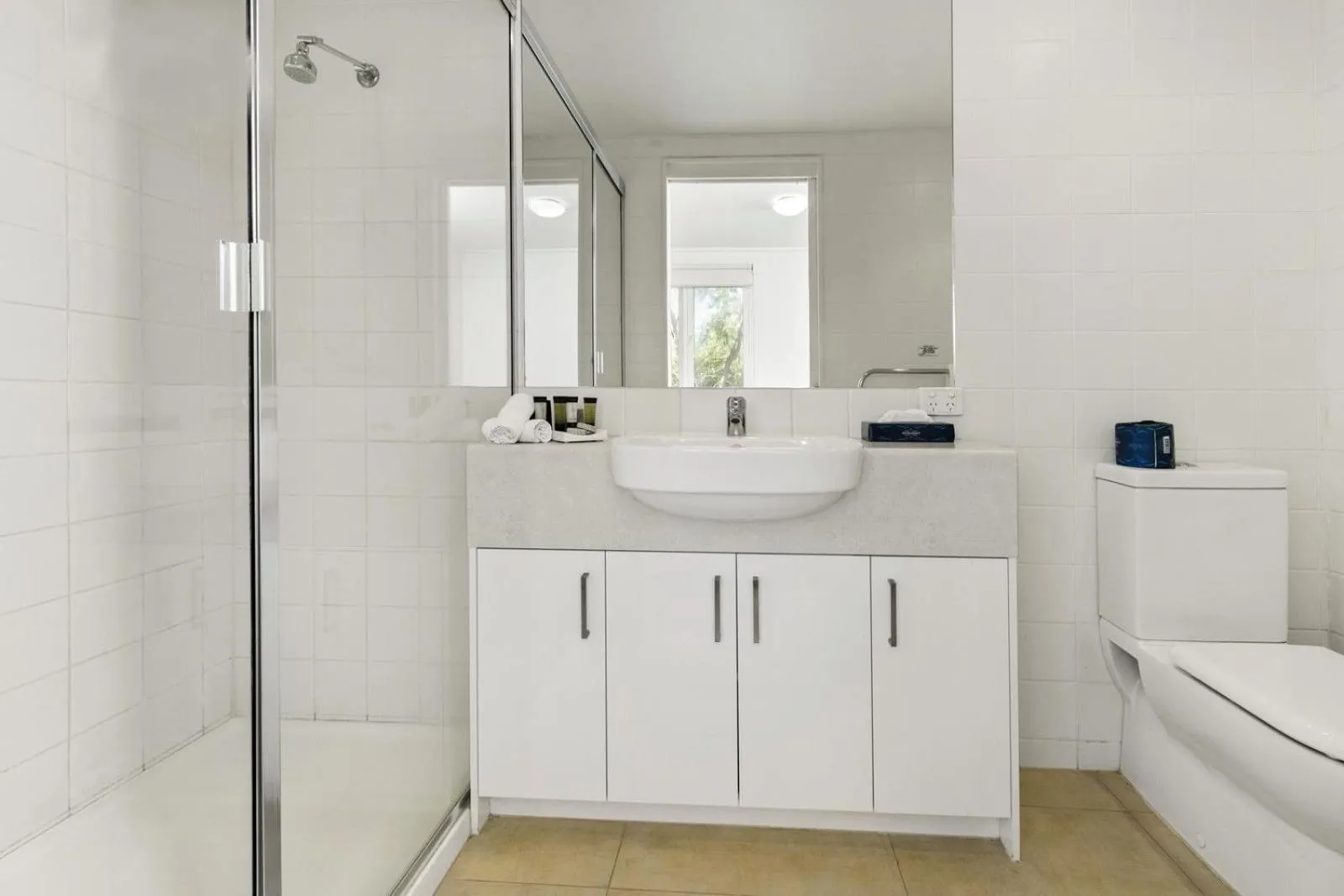 Bathroom in Portsea Village Resort