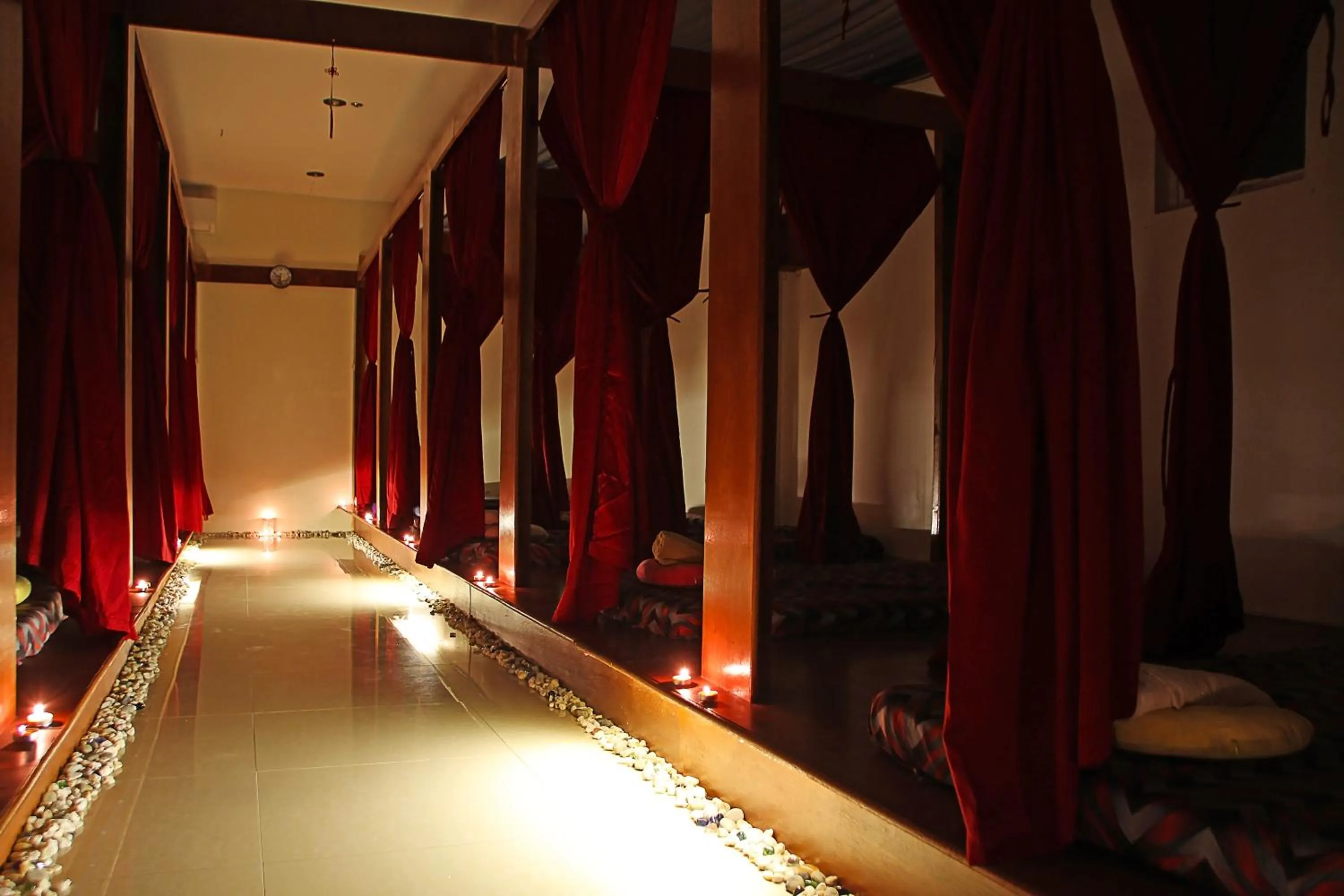 Massage in Palawan Uno Hotel