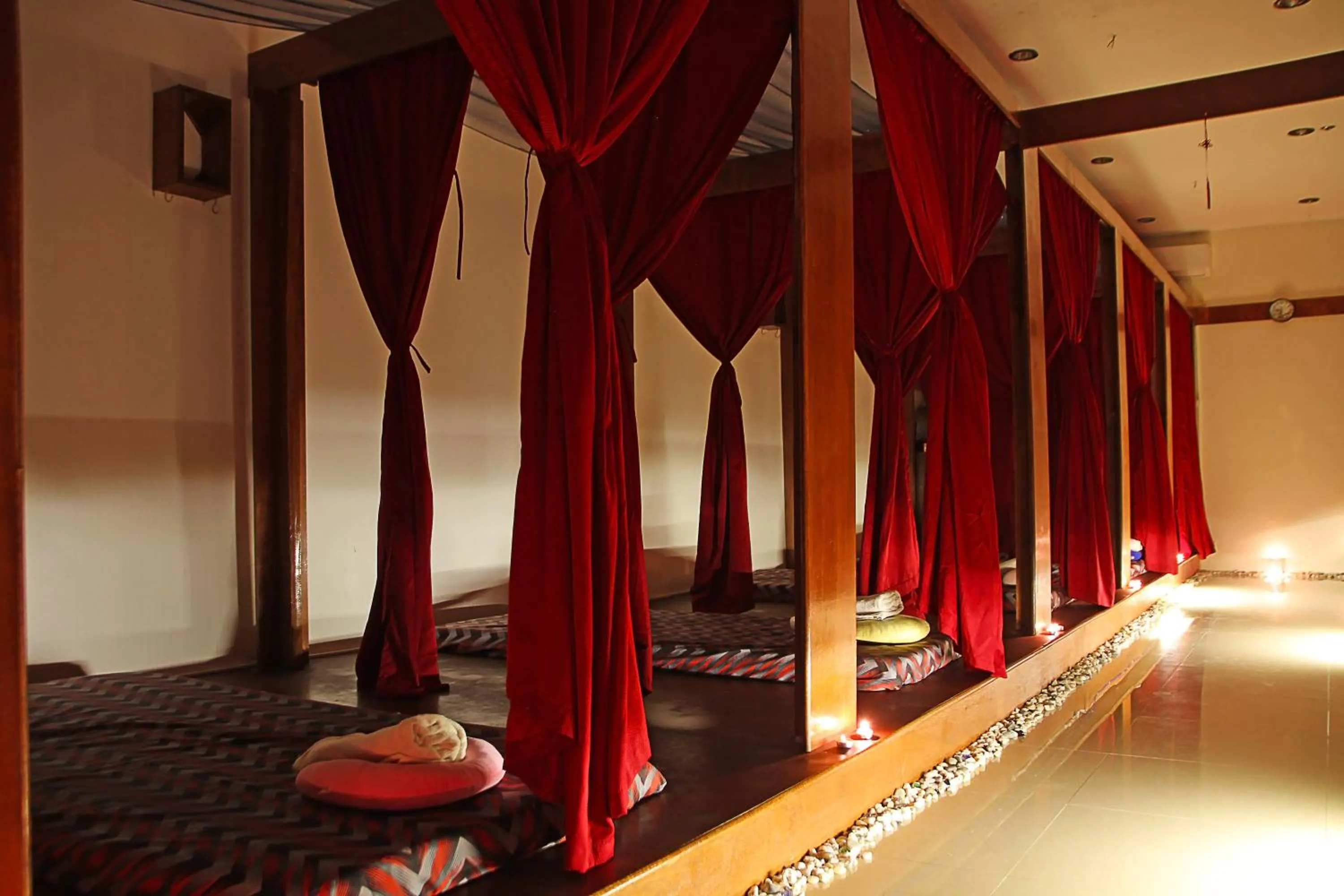 Massage in Palawan Uno Hotel