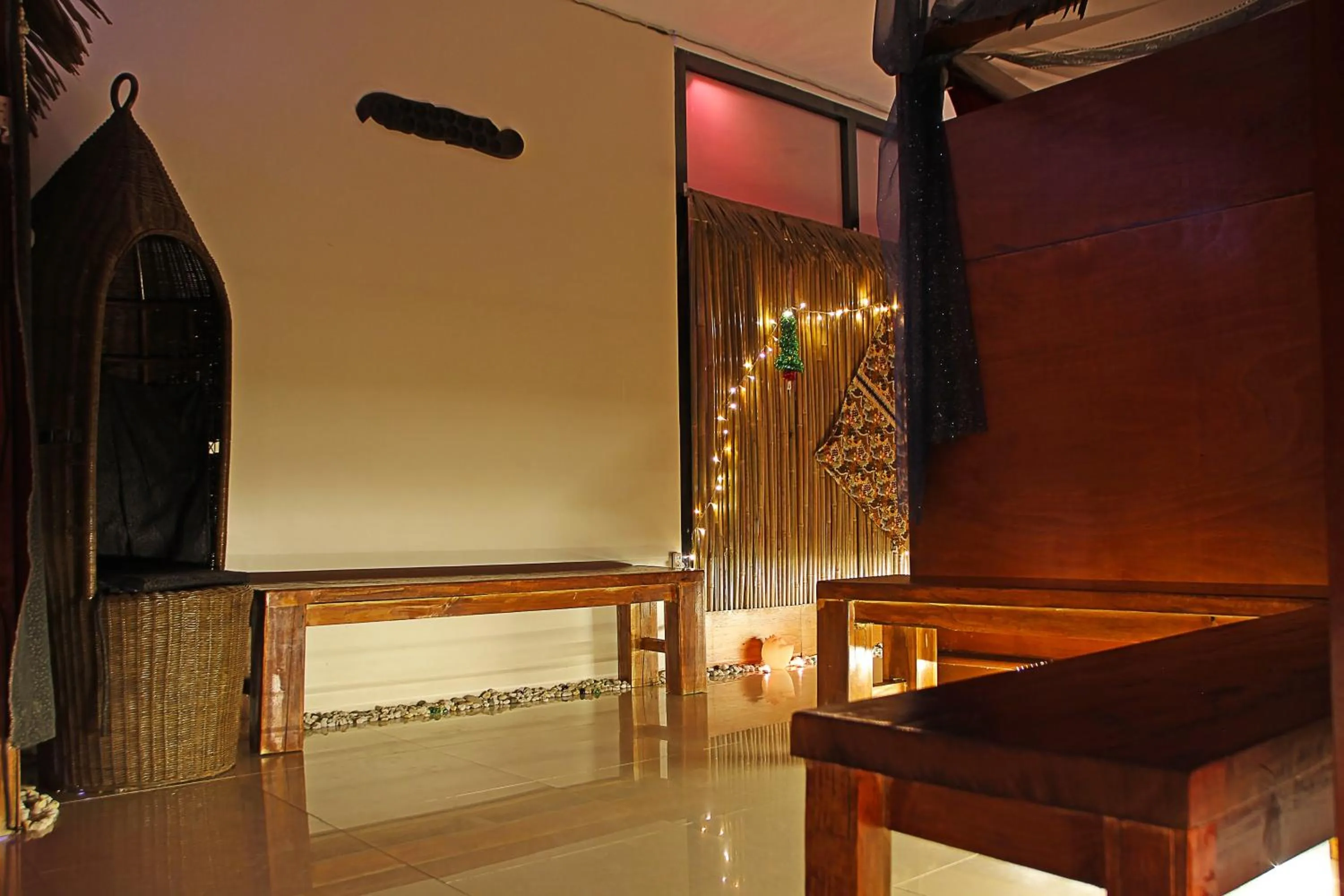 Massage in Palawan Uno Hotel