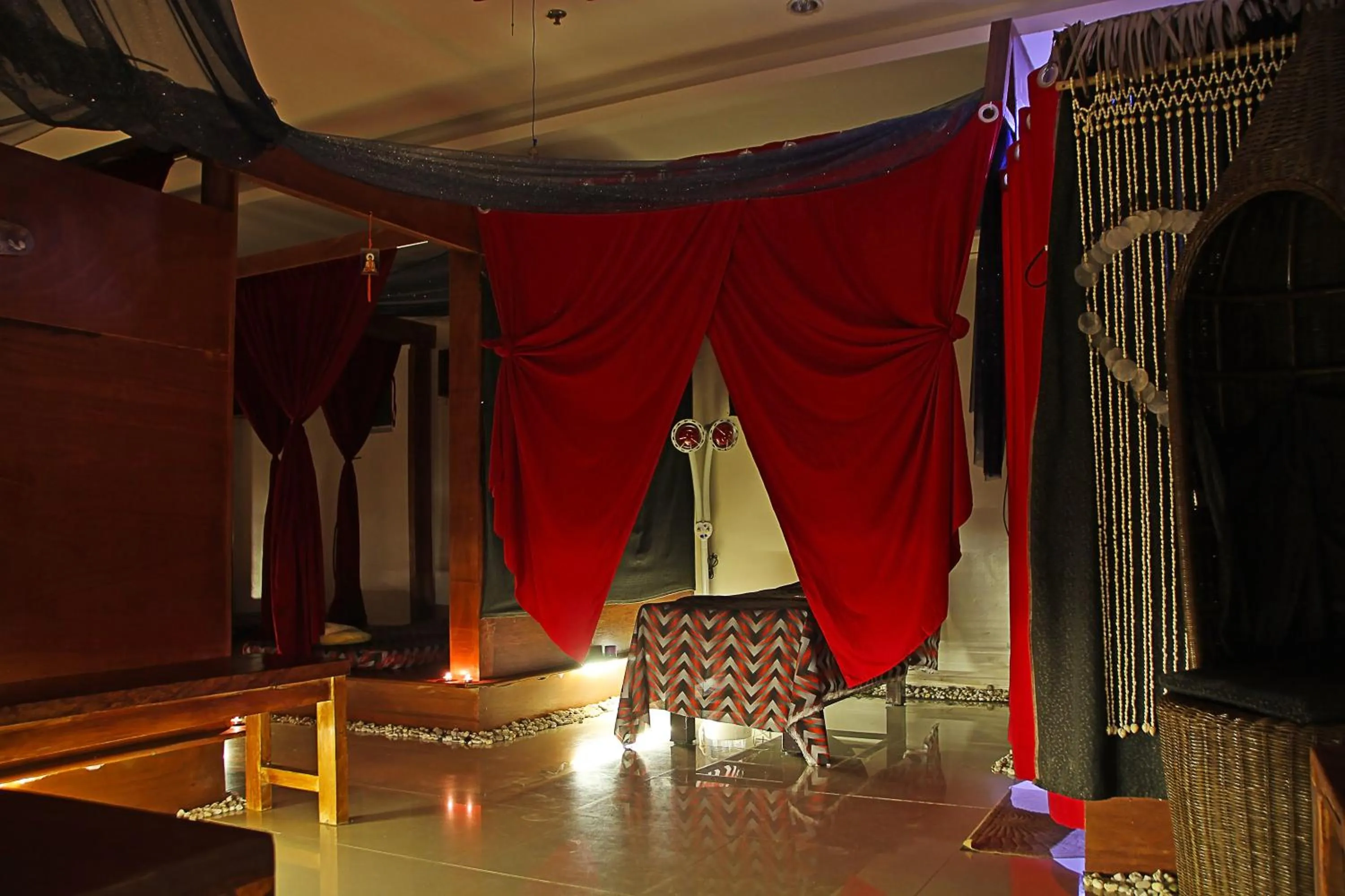 Massage in Palawan Uno Hotel