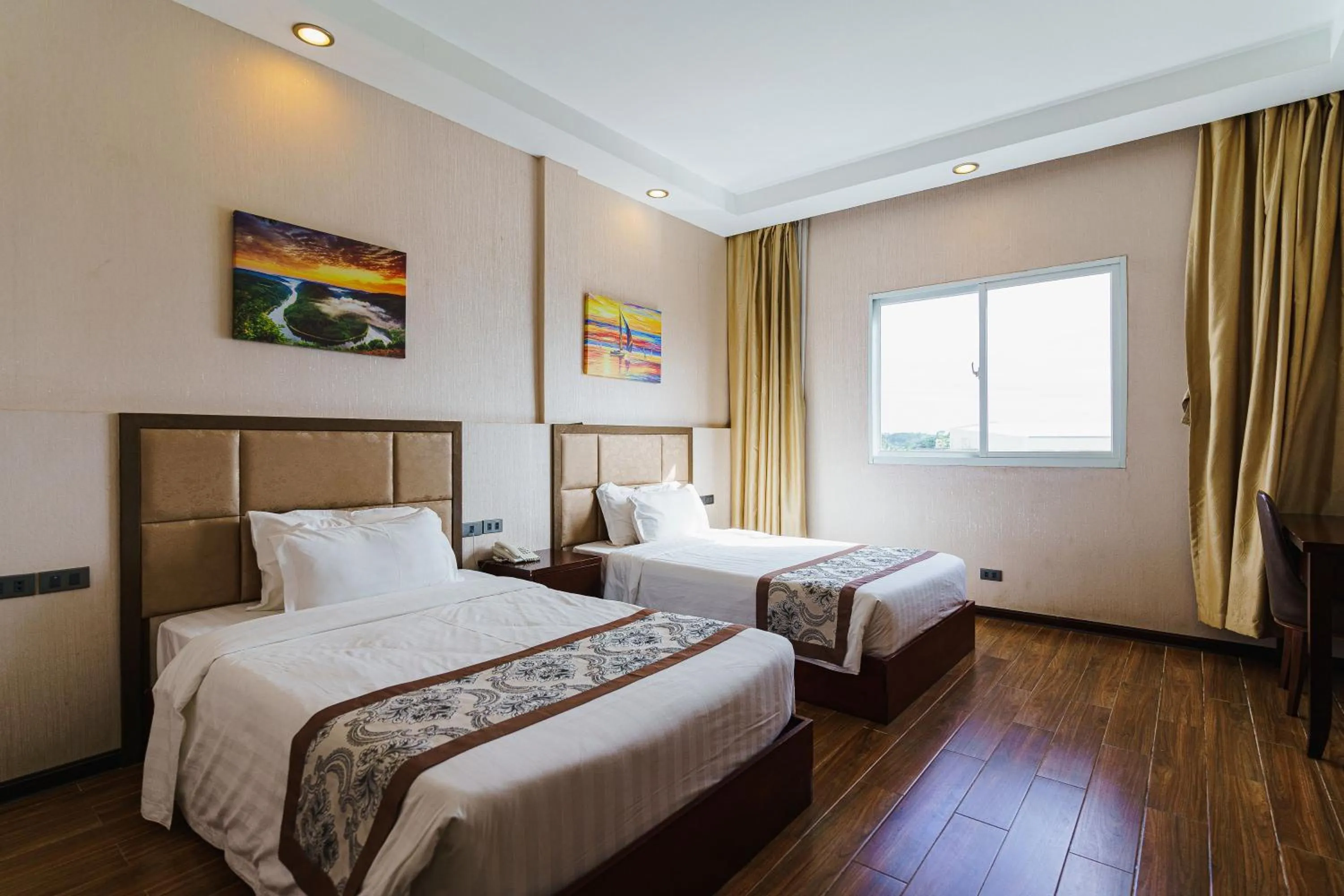 Bed in Palawan Uno Hotel