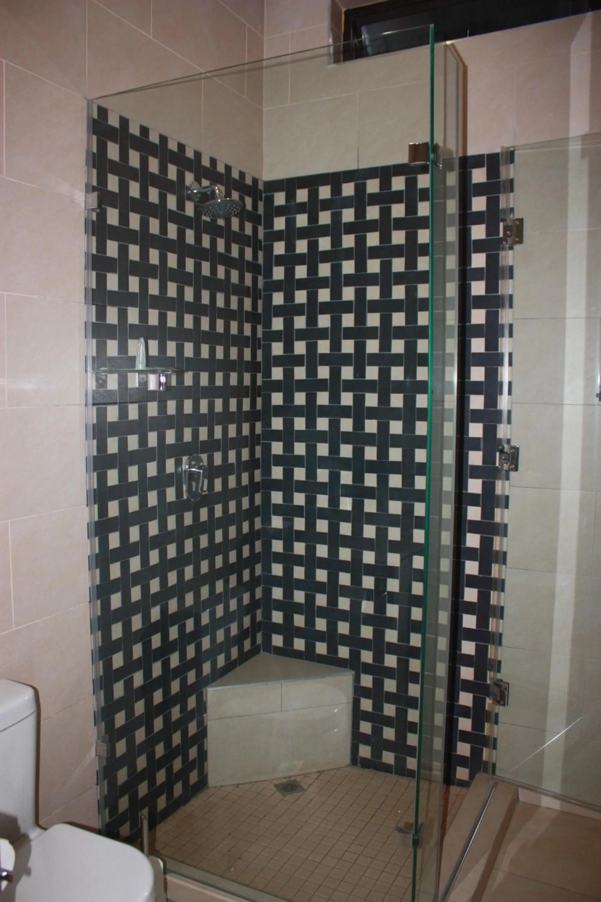 Shower in Over The Moon Guesthouse