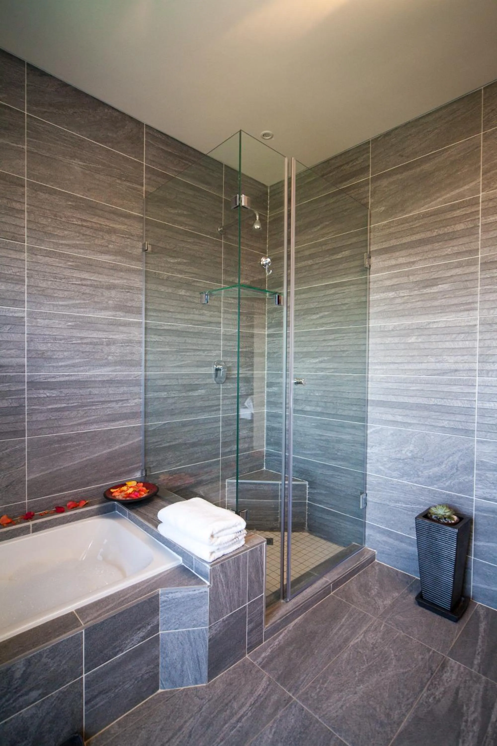 Shower in Over The Moon Guesthouse