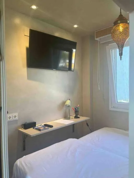 Bed in Modern 2 bedroom in Marbella Real