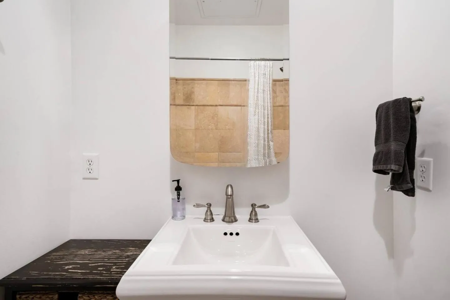 Loft Literally on Broadway Live Music & Bars