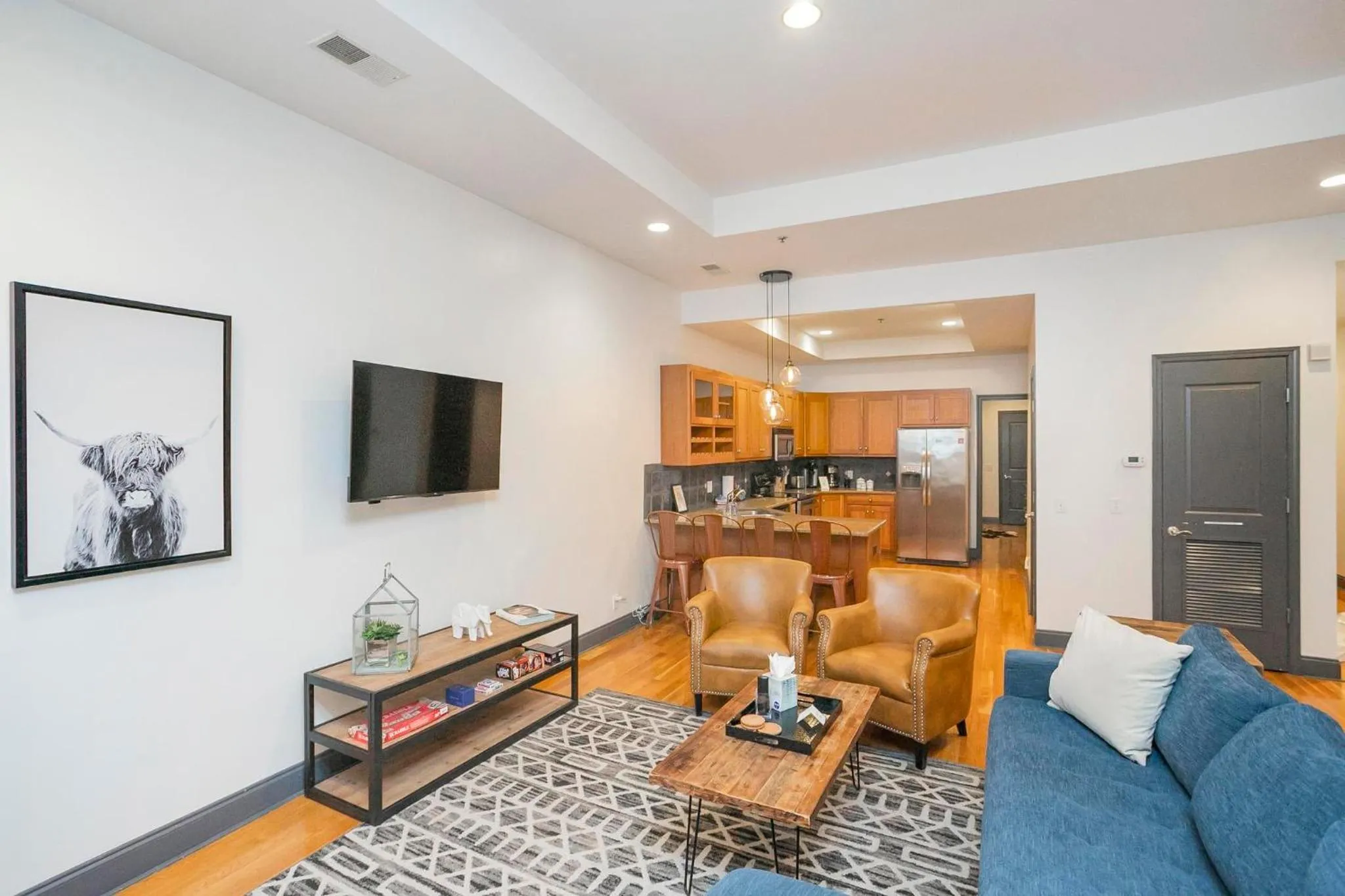 Loft Literally on Broadway Live Music & Bars