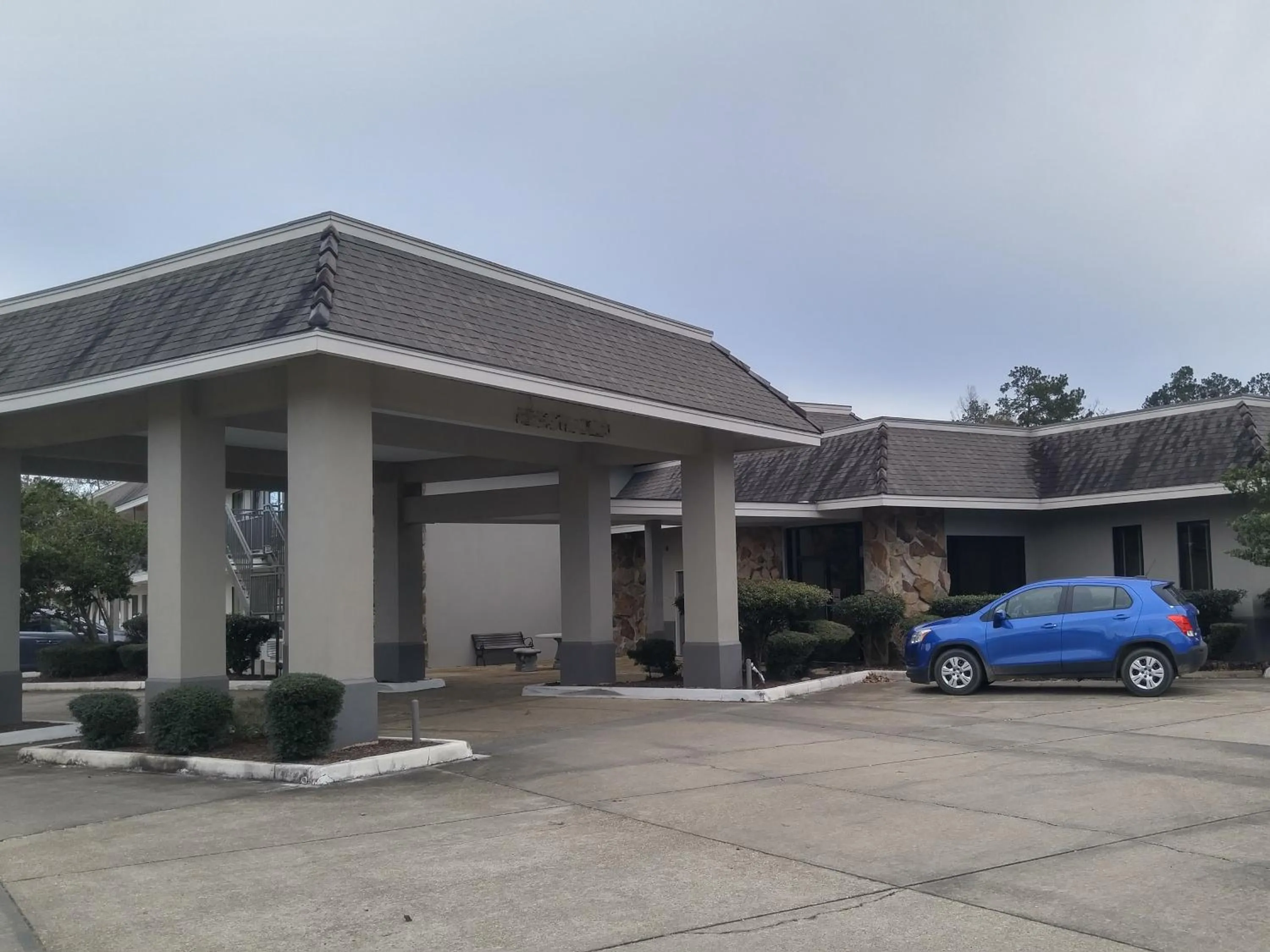 Travelers Rest Motel