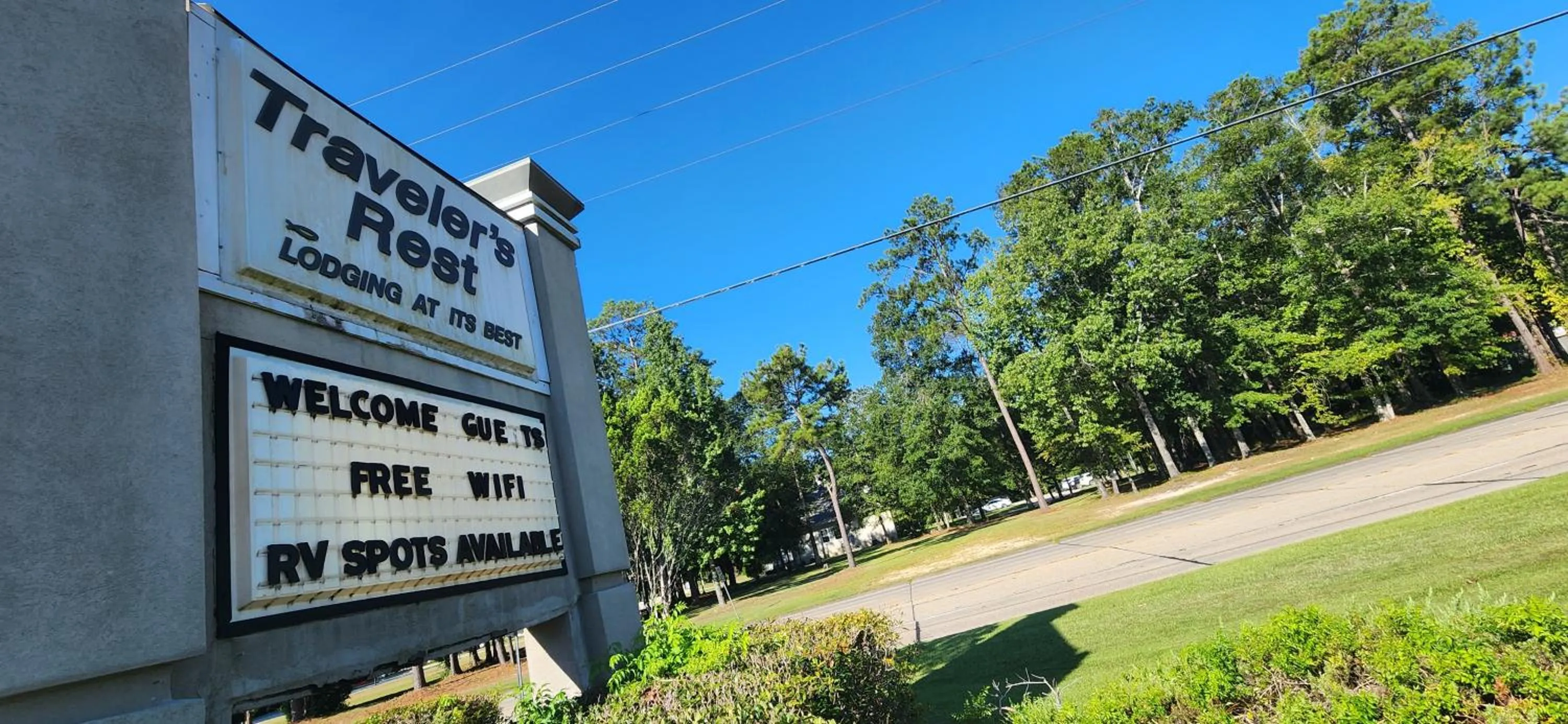 Property building in Travelers Rest Motel