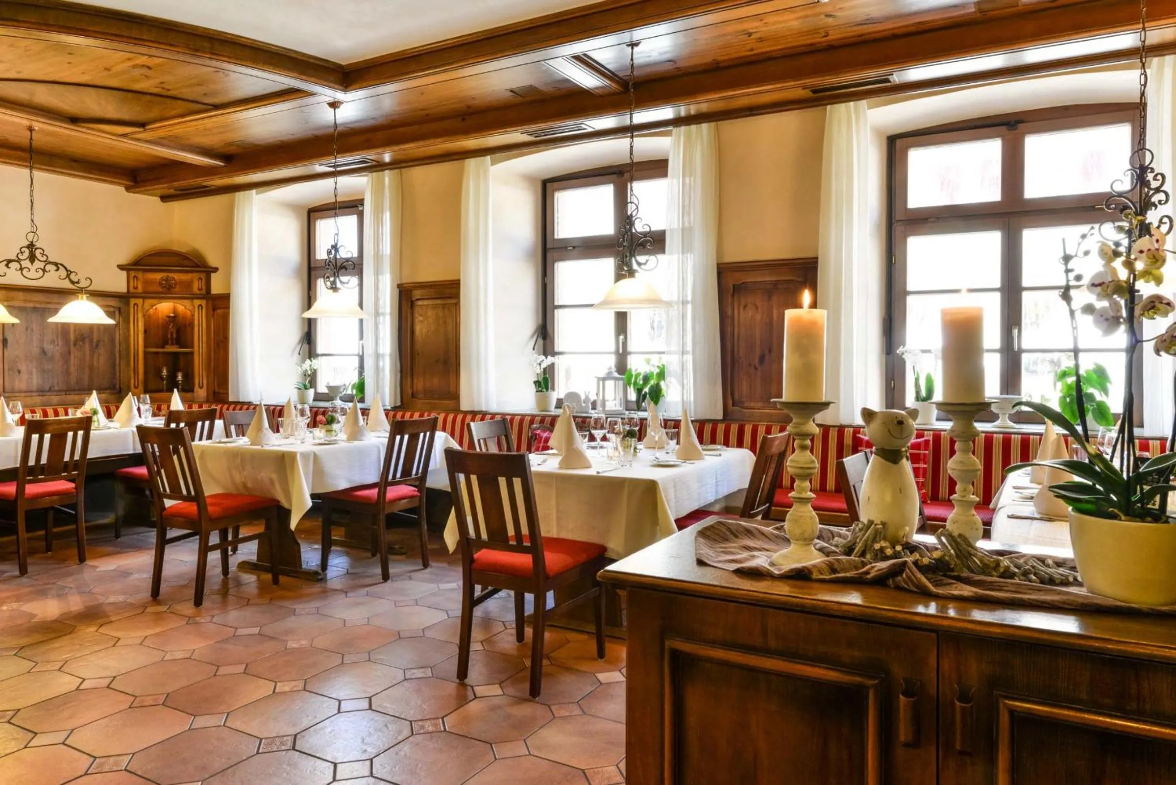 Restaurant/places to eat in Hotel Restaurant Sonne