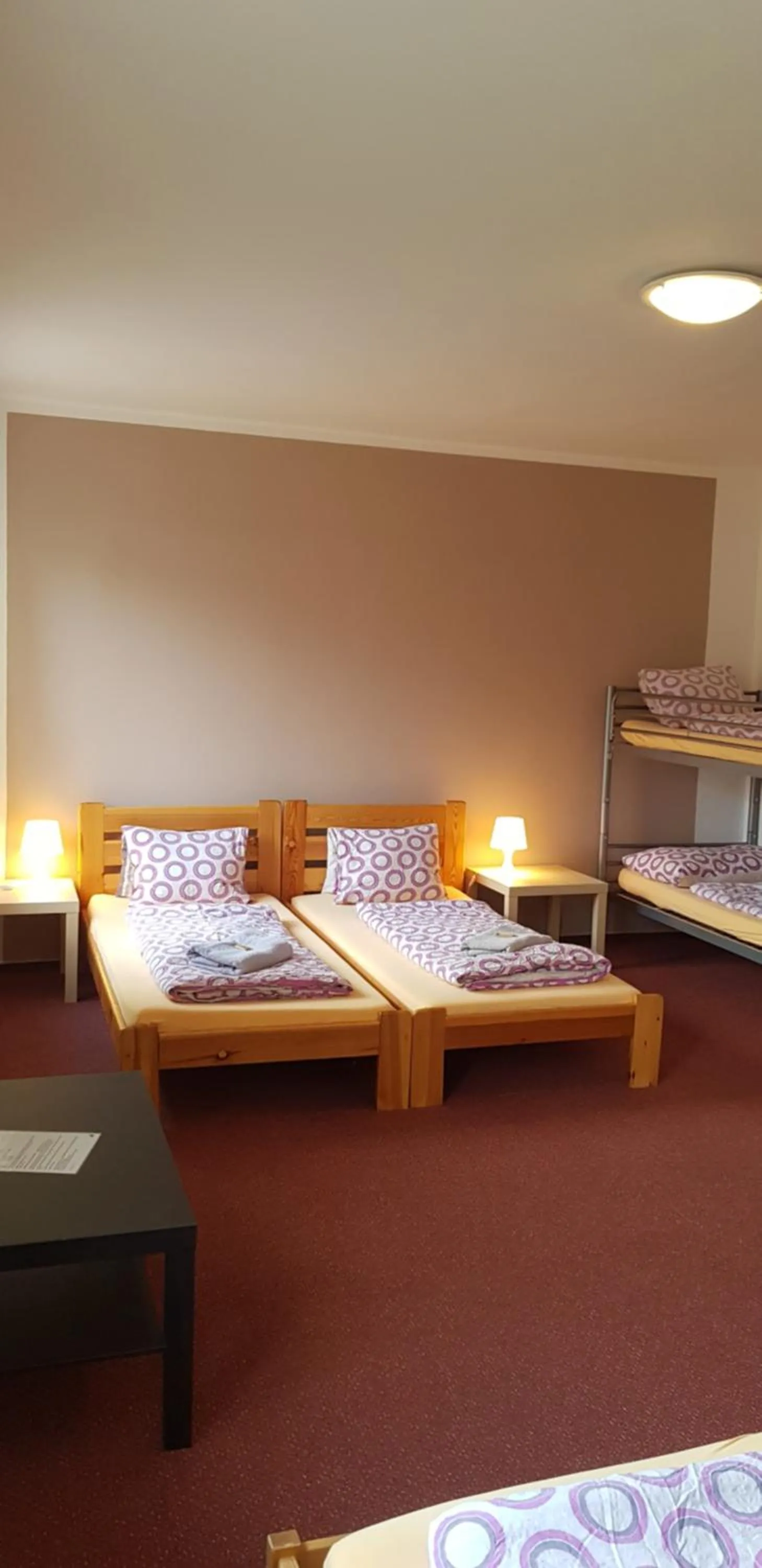 Bed in Hotel Rohanov