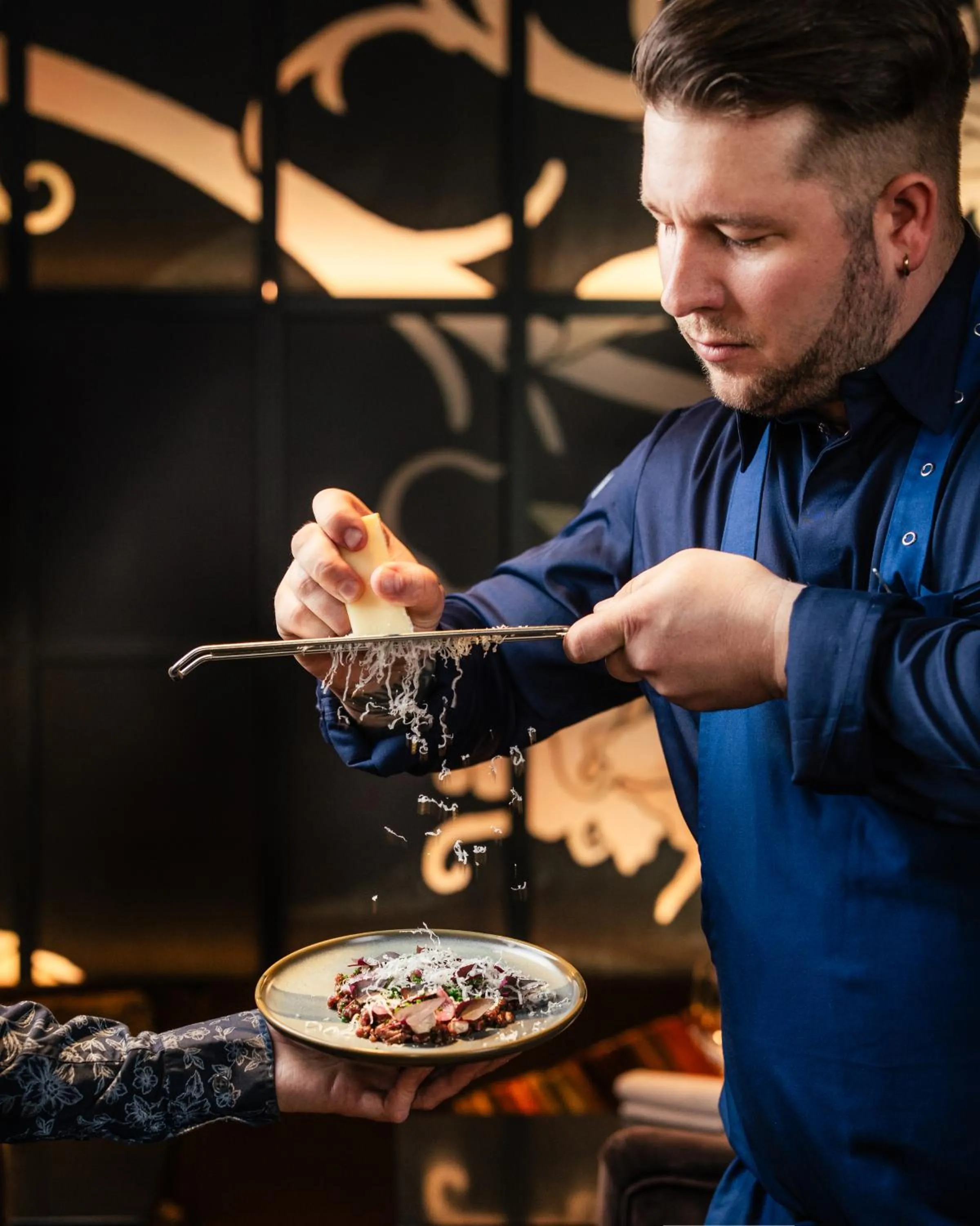 Restaurant/places to eat in Arctic Light Hotel