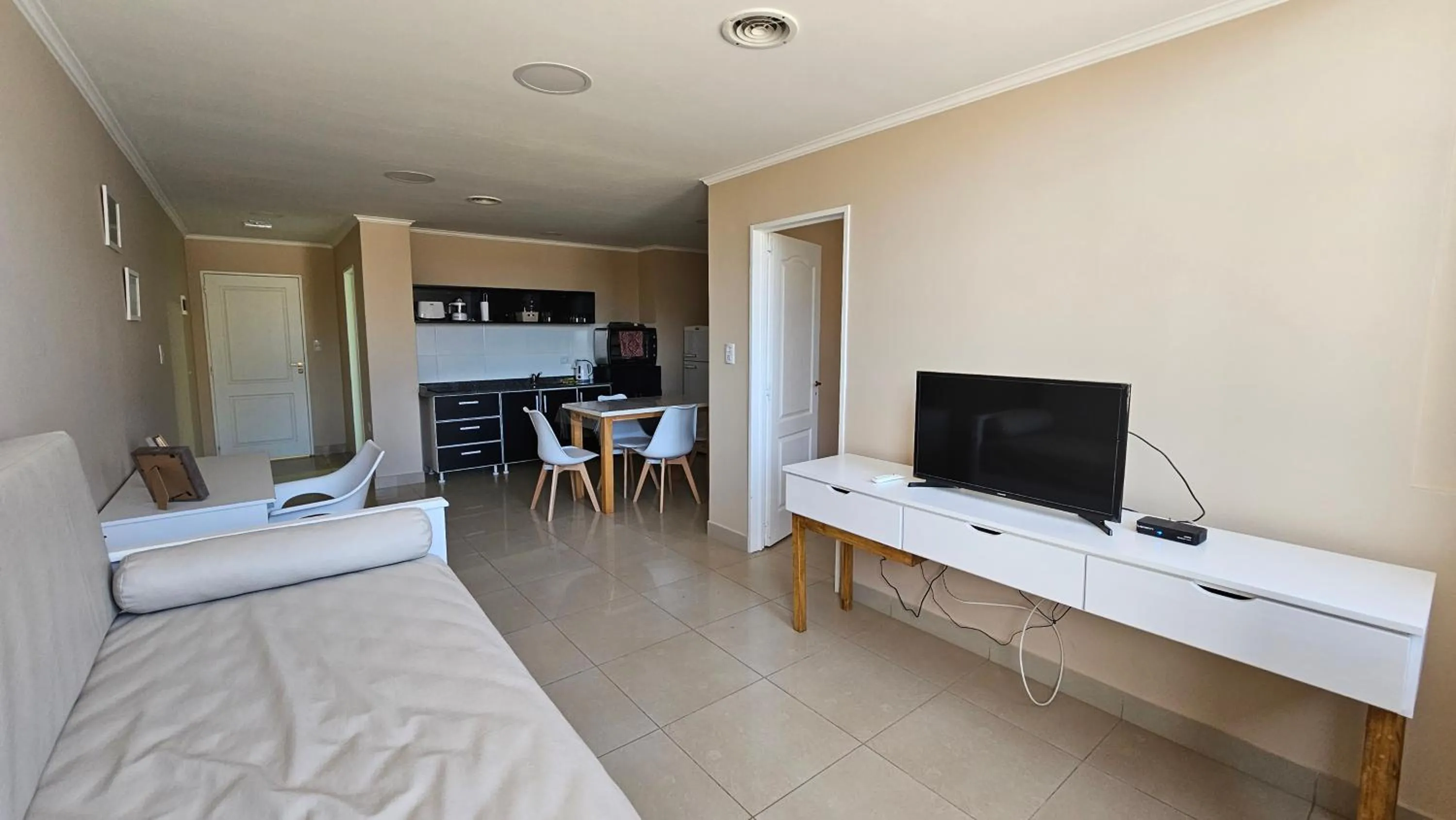 TV and multimedia, Bed in CONDOR Patagonia Aparts