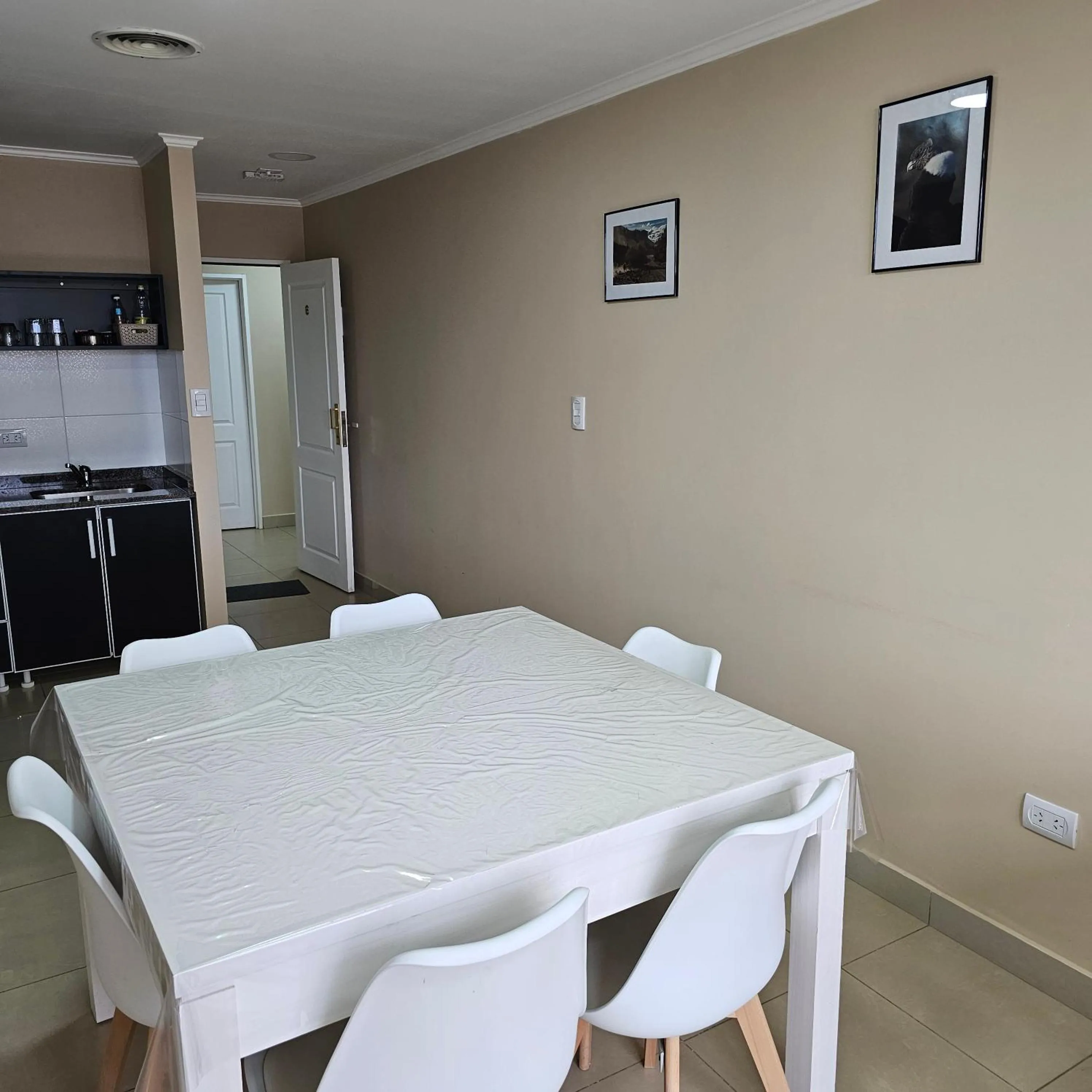 Kitchen or kitchenette in CONDOR Patagonia Aparts