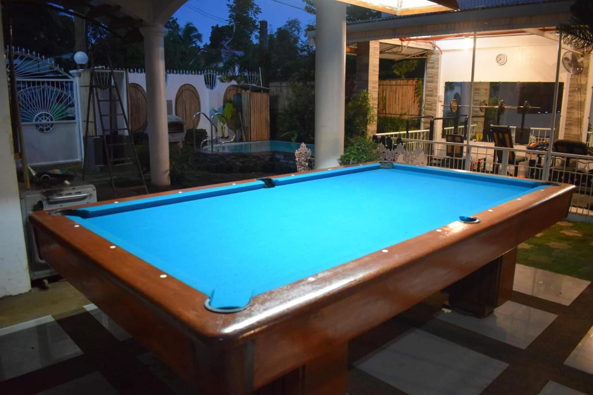 Billiard in Orokasa Guesthouse