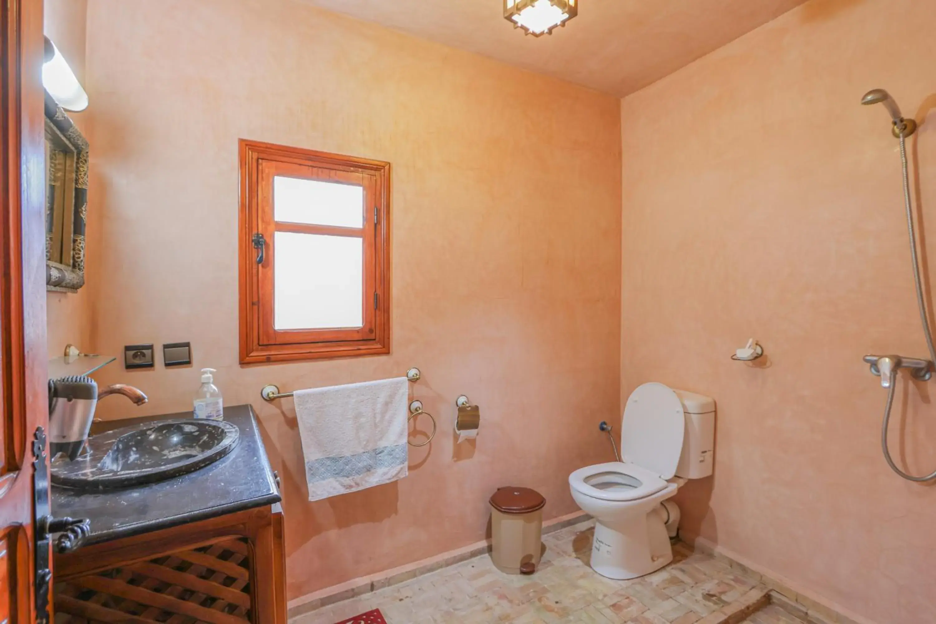 Budget Double or Twin Room in Dar Aymane Budget Double or Twin Room in Dar Aymane