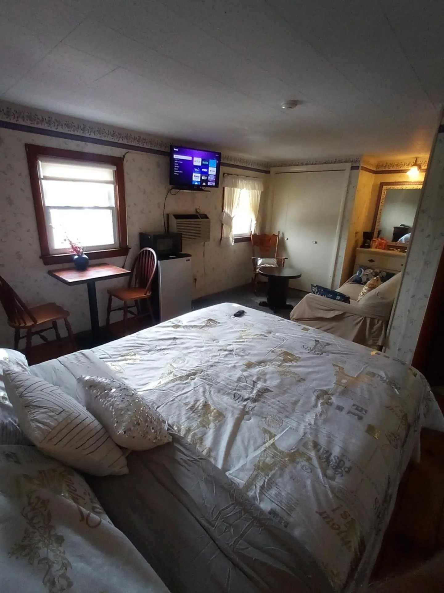 Sea Breeze Inn beach rentals