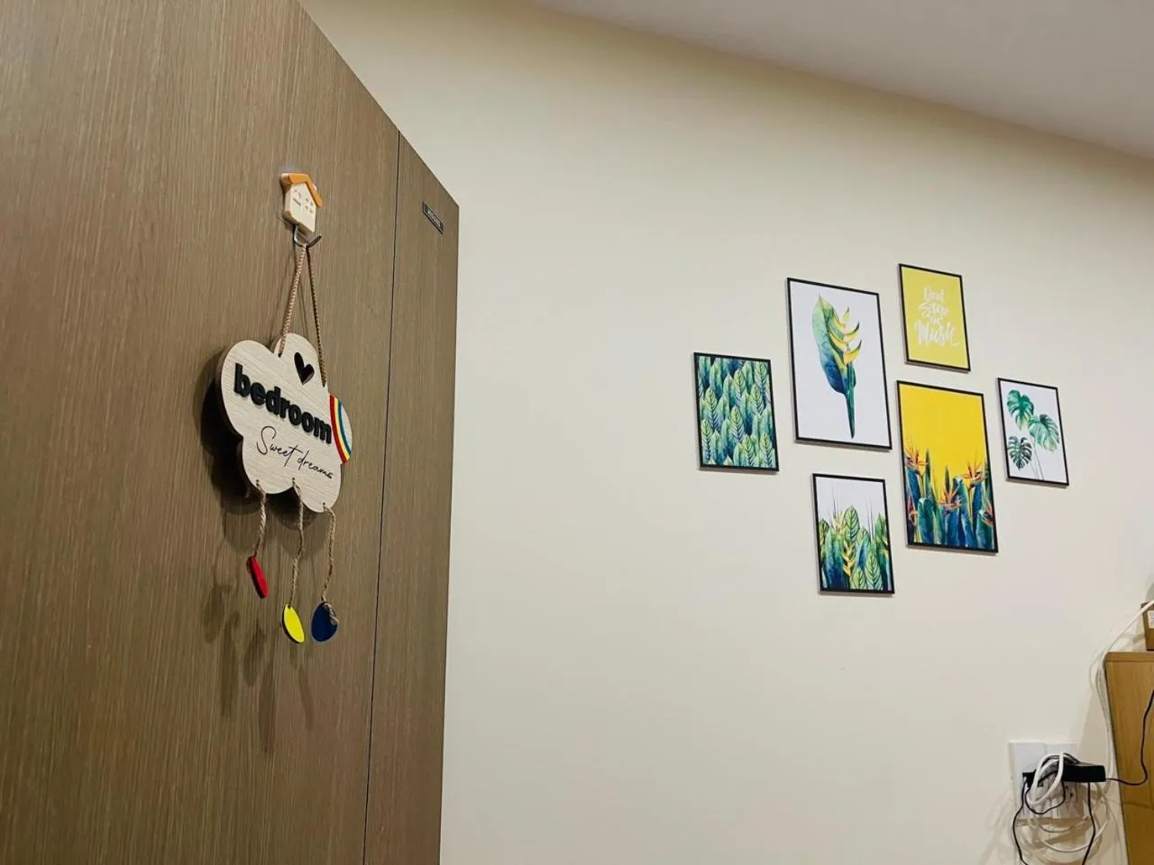 wardrobe in Basic Guest House Hải Phòng