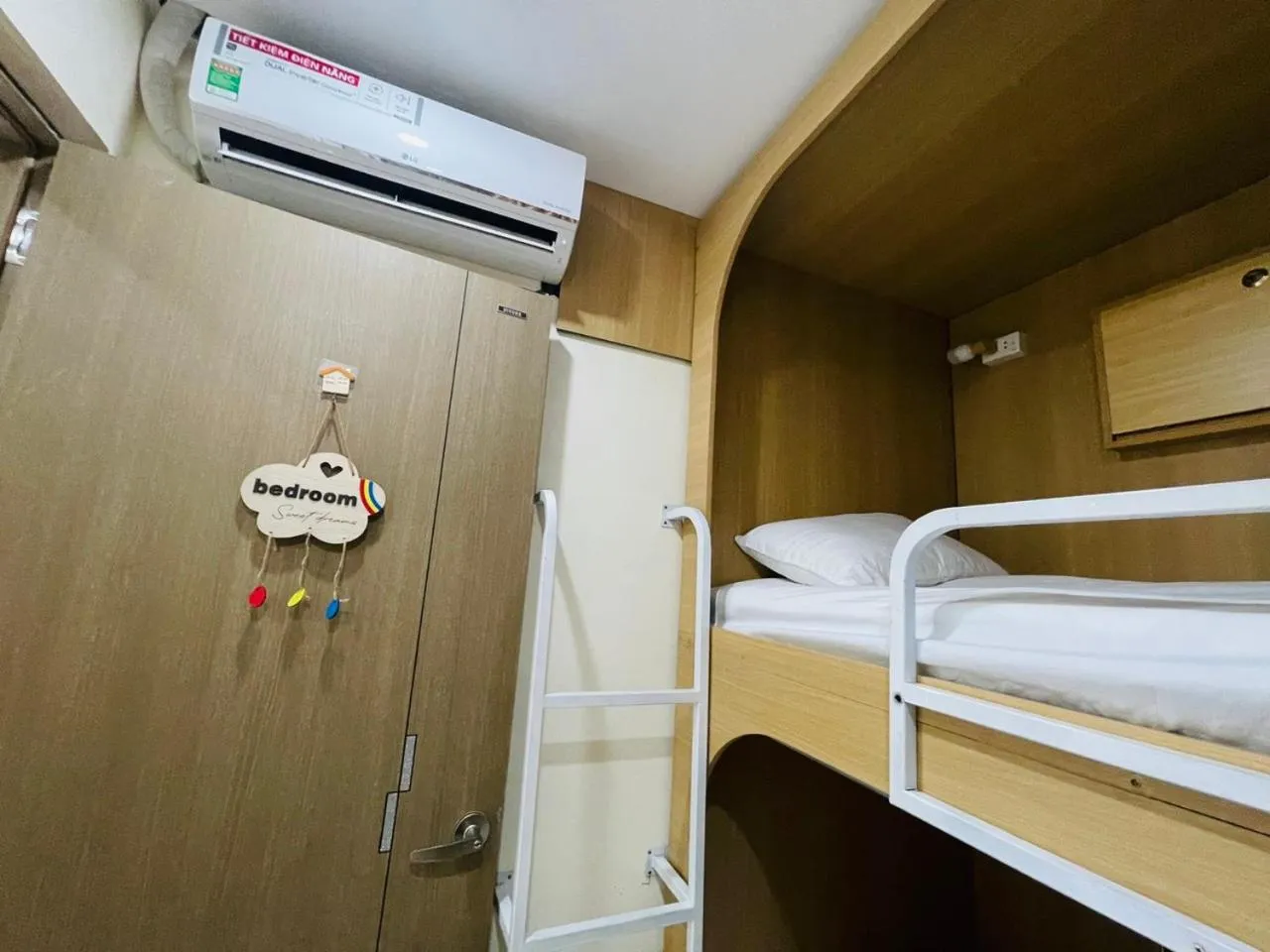 Bedroom, Bed in Basic Guest House Hải Phòng