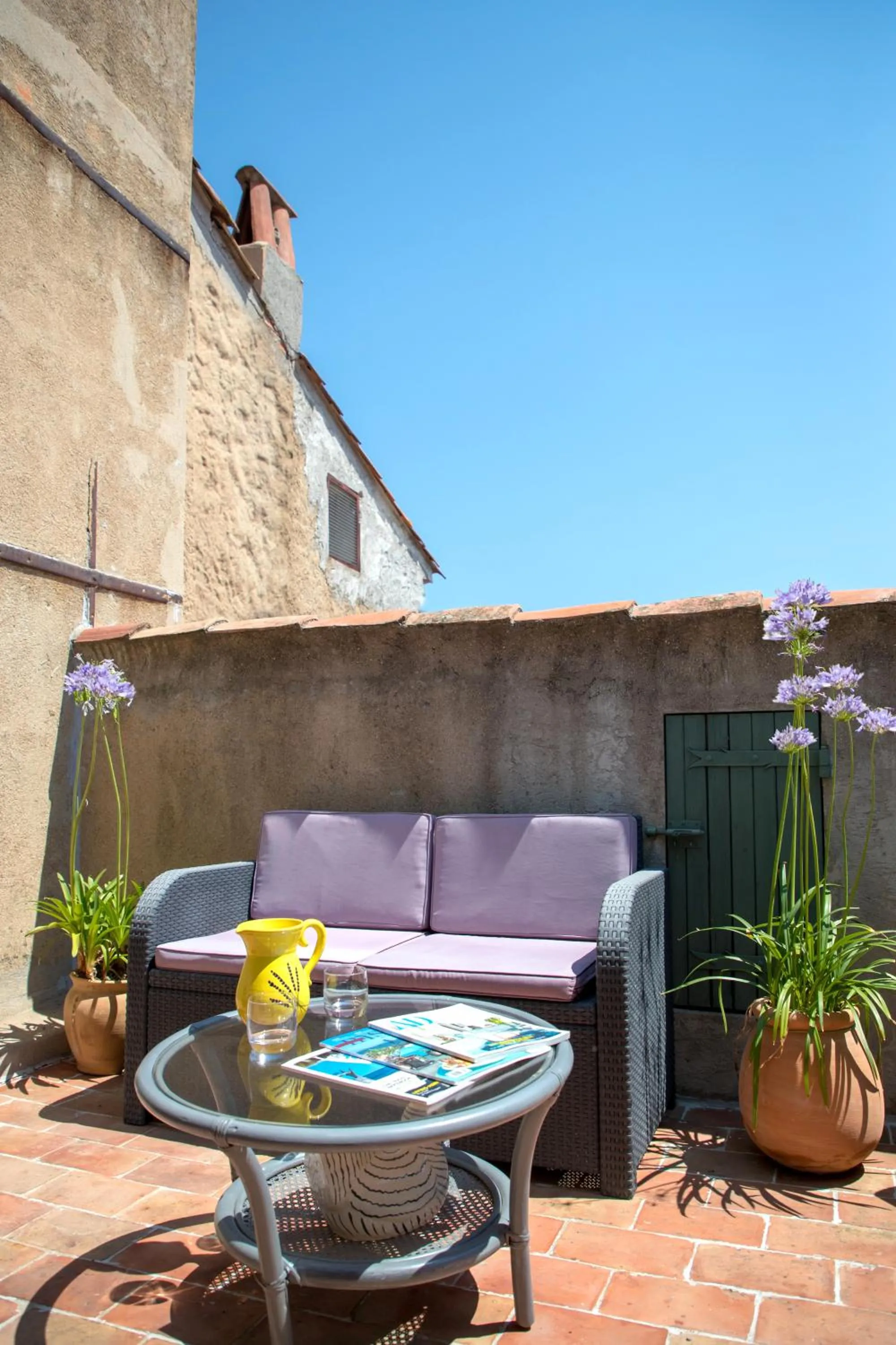 Patio in La Maison du Prince