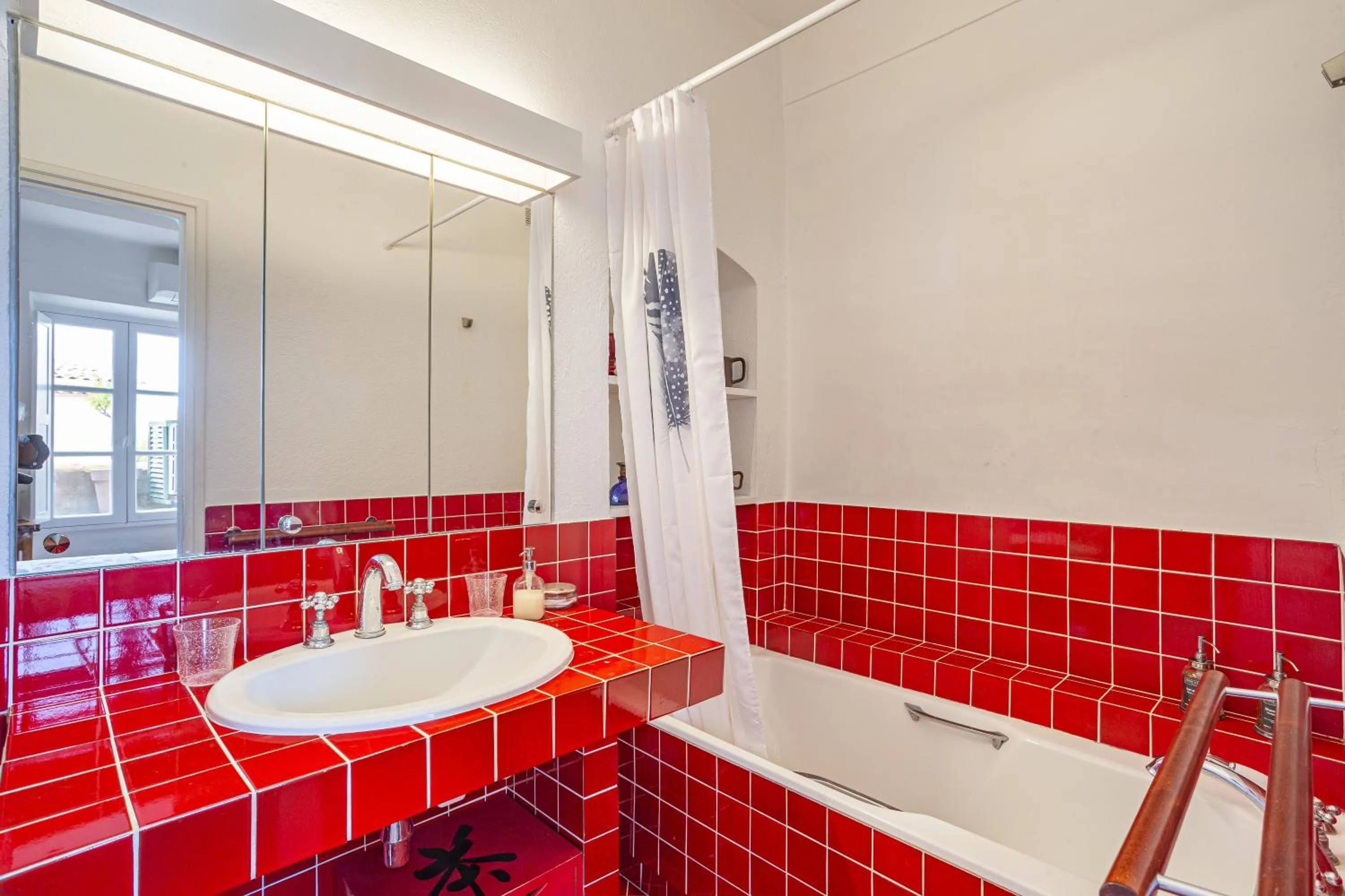 Shower in La Maison du Prince