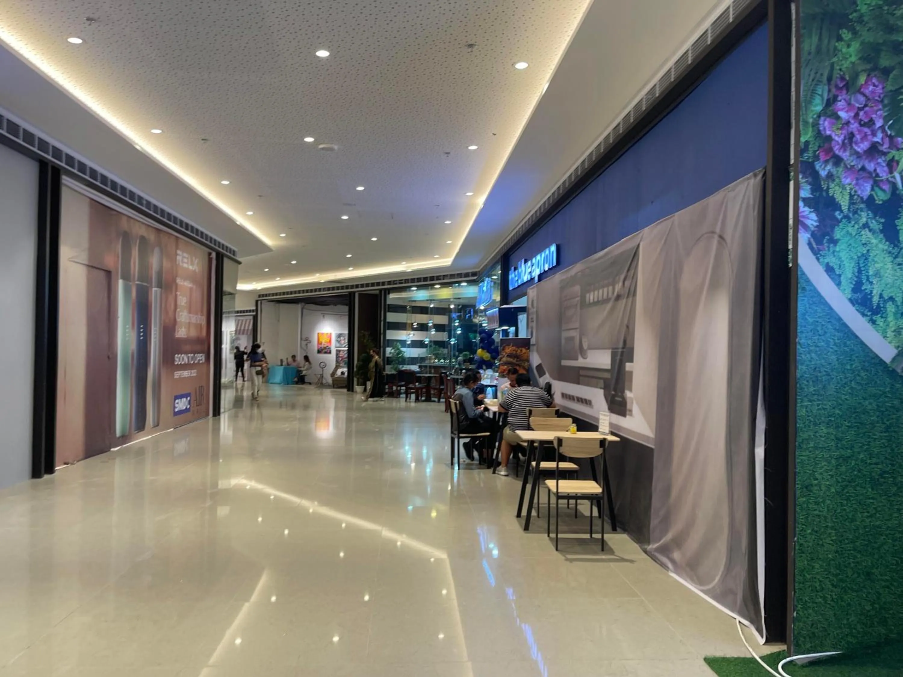 Restaurant/places to eat in E & T Homecations 2 Bedroom Apartment at SMDC Air Residences