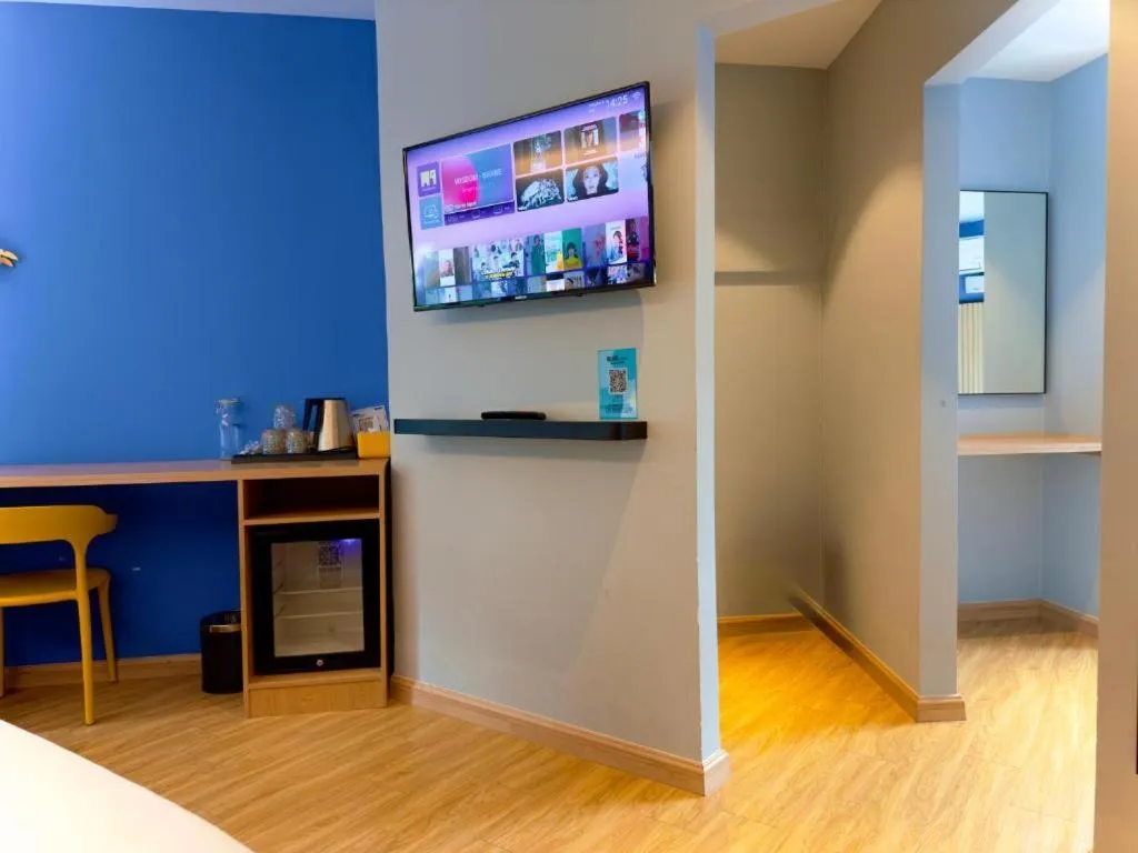 Bed in Blue Lagoon At Bandar Sunway