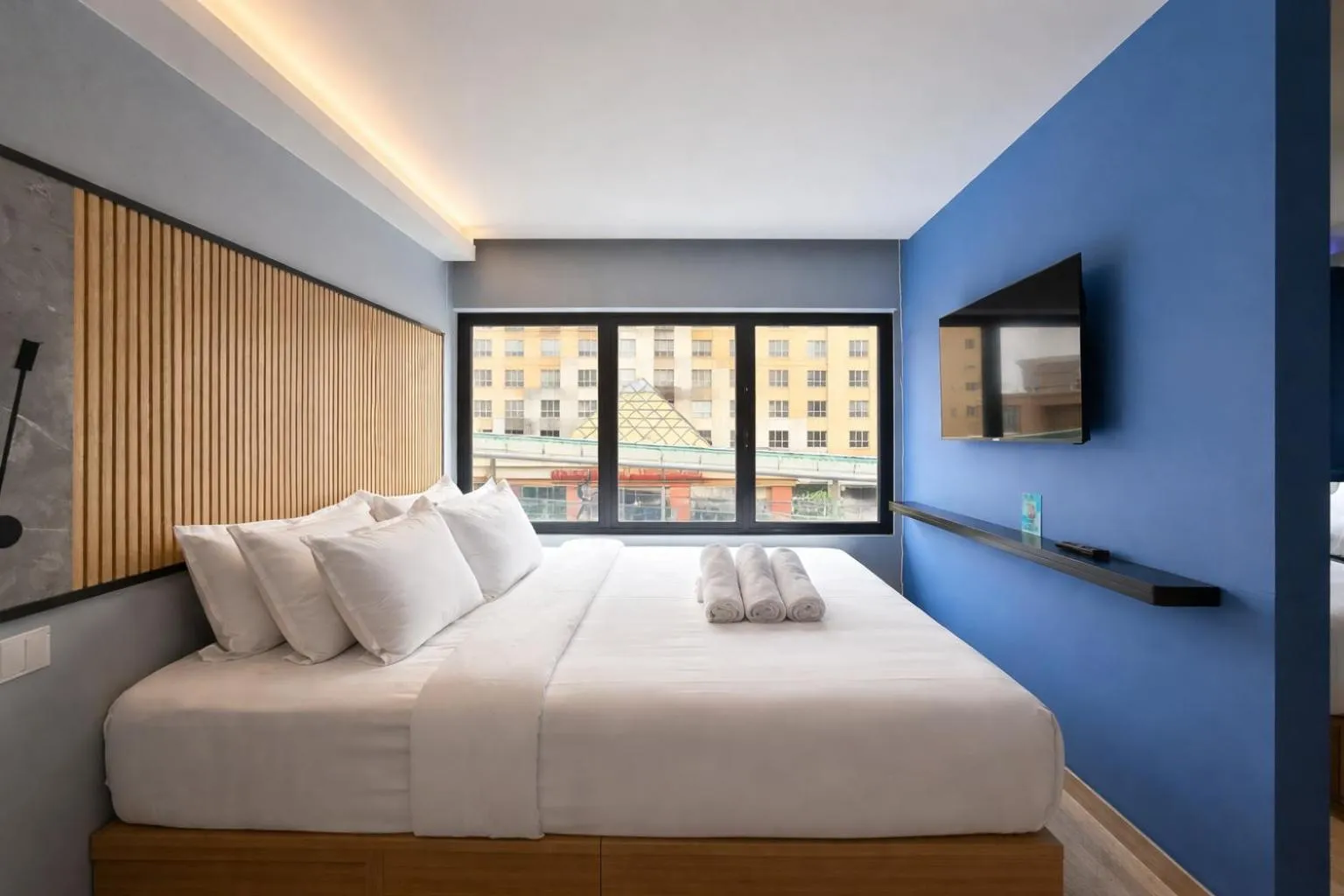 Bed in Blue Lagoon At Bandar Sunway