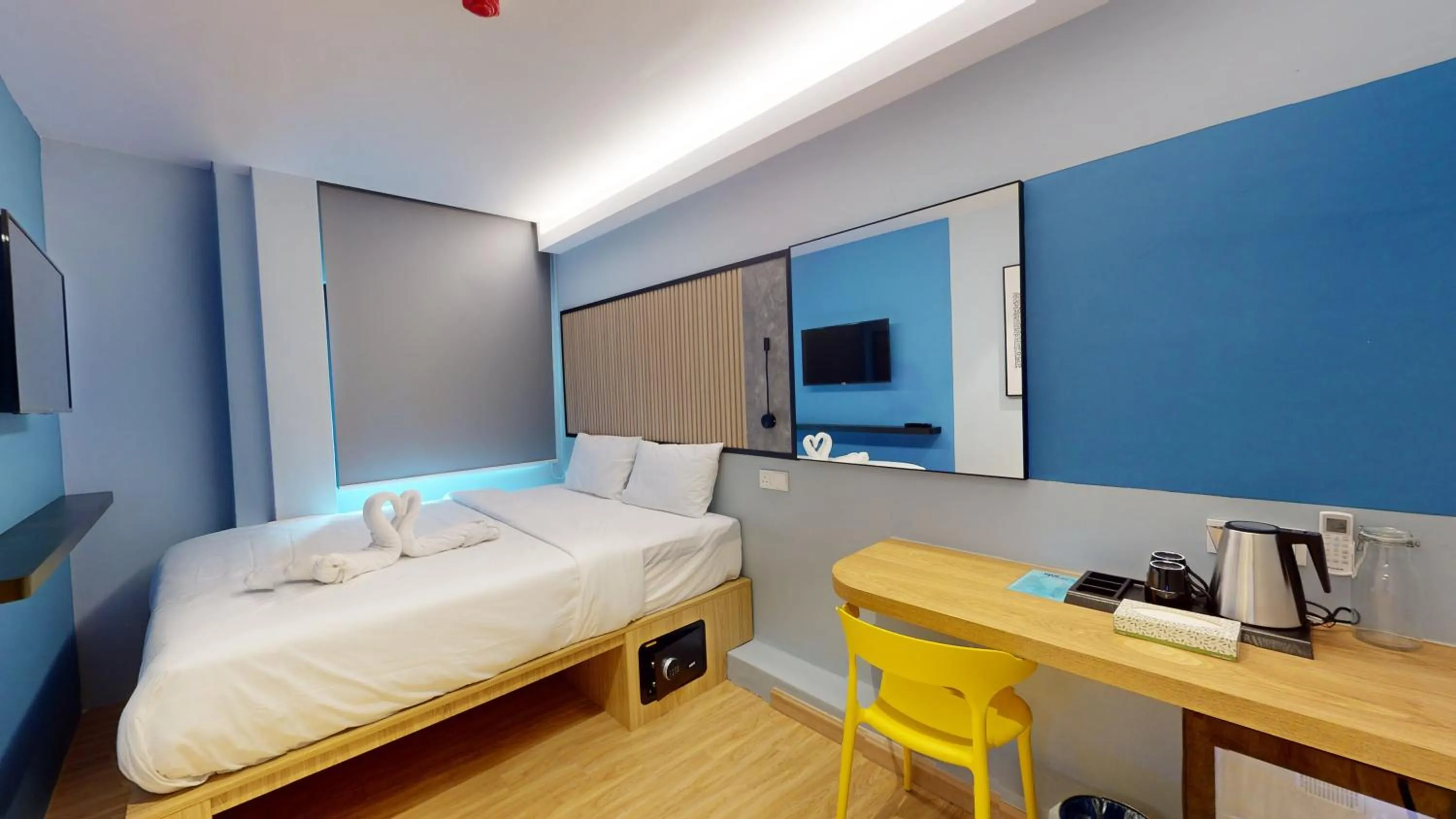 Bed in Blue Lagoon At Bandar Sunway