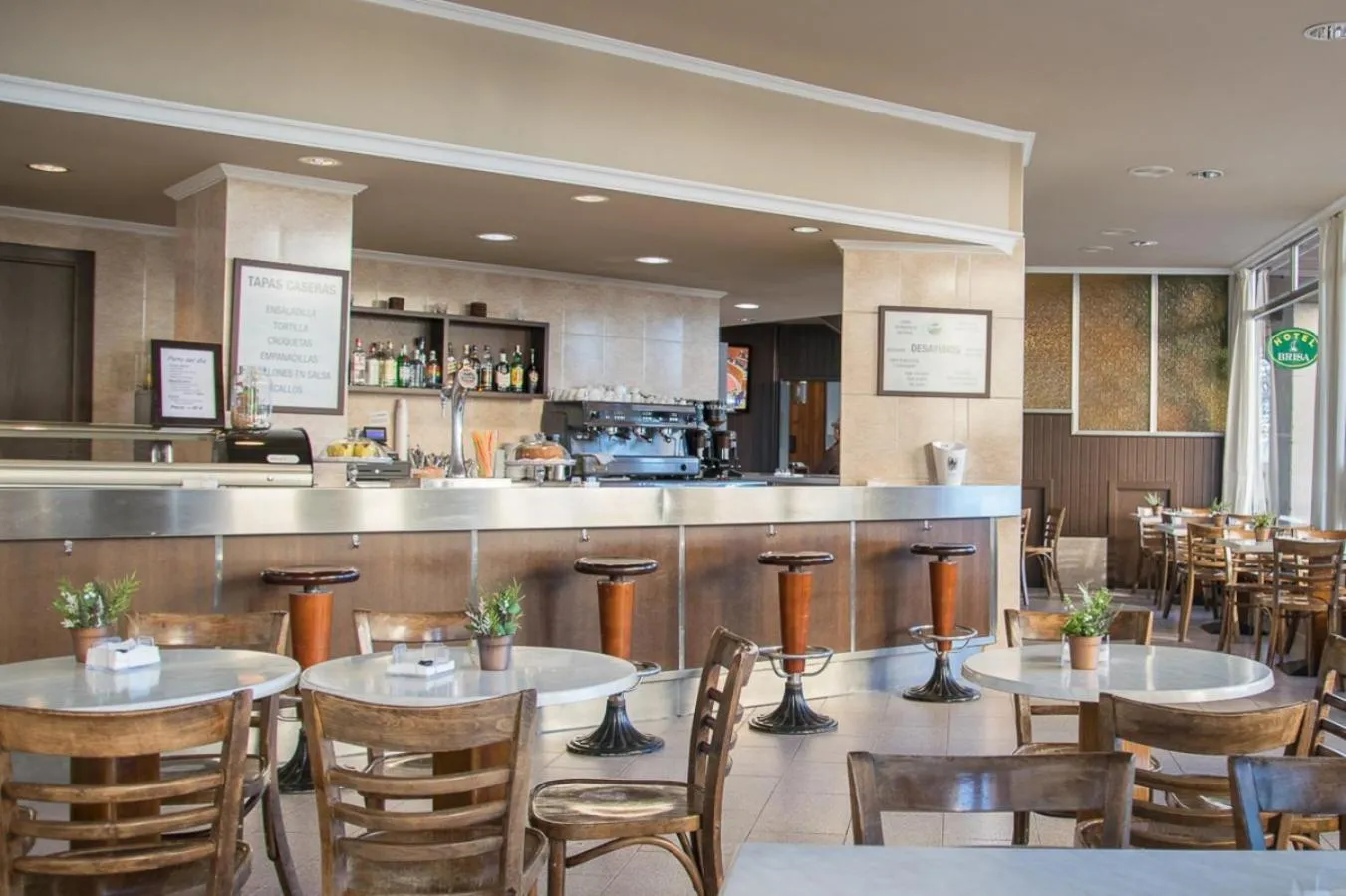 Lounge or bar in Hotel Brisa