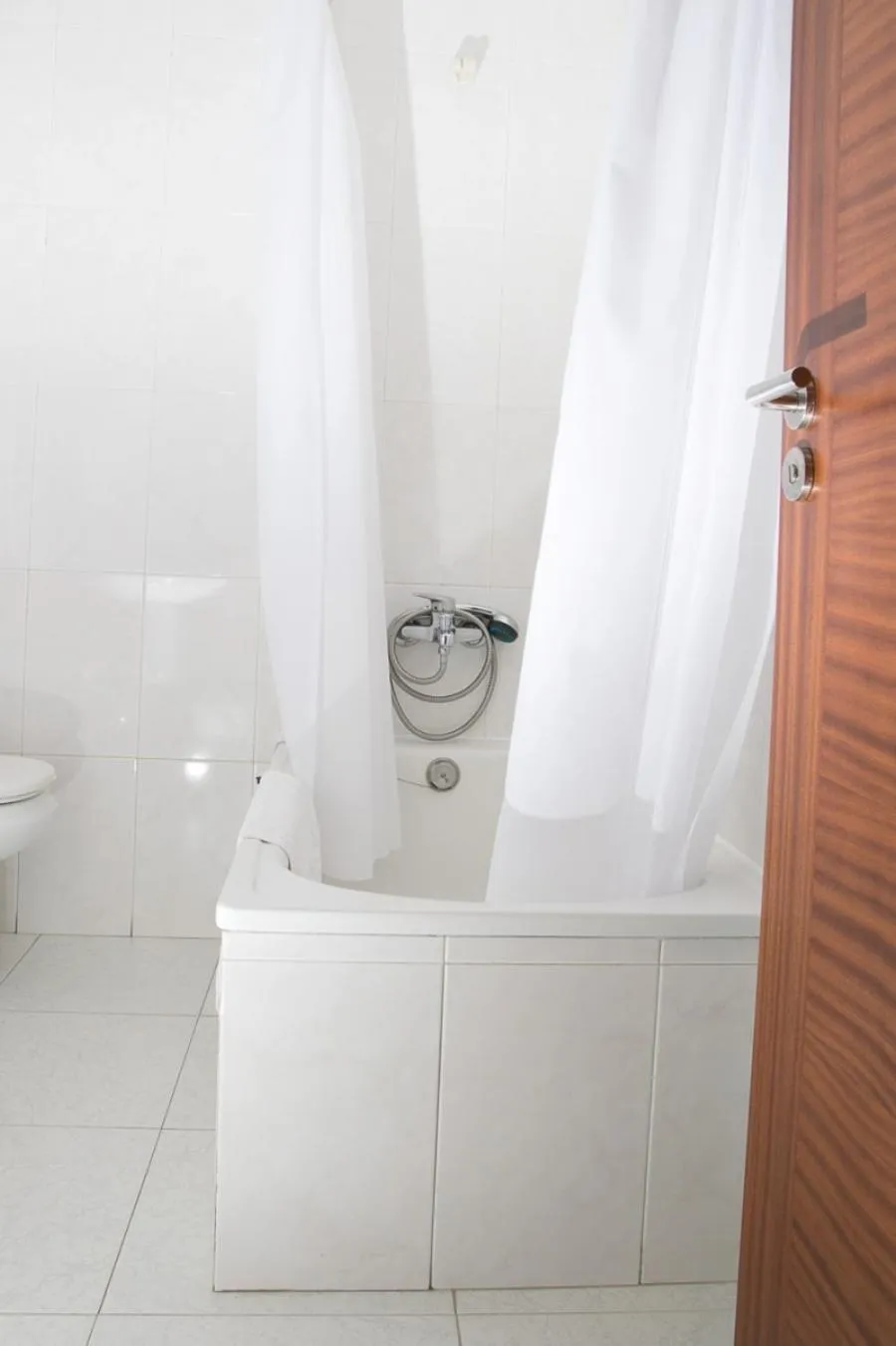 Shower in Hotel Brisa