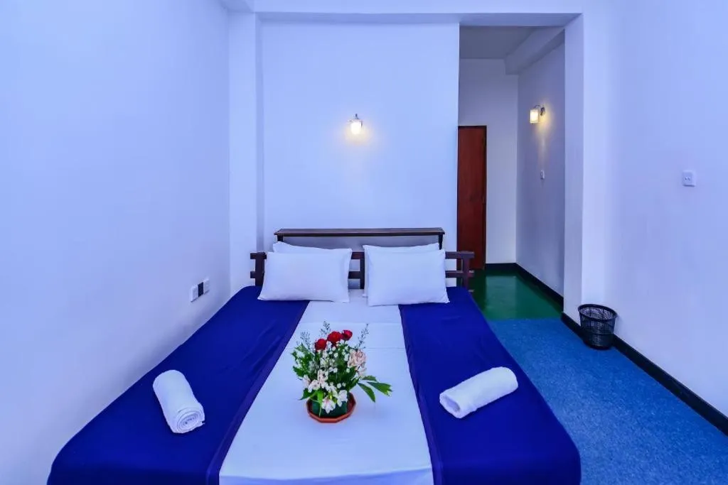 Bed in Ella Rock Heaven