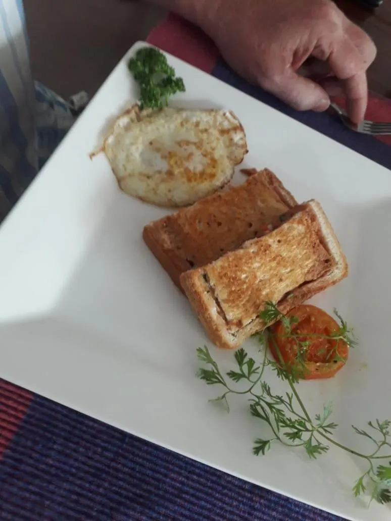 Restaurant/places to eat in Ella Rock Heaven