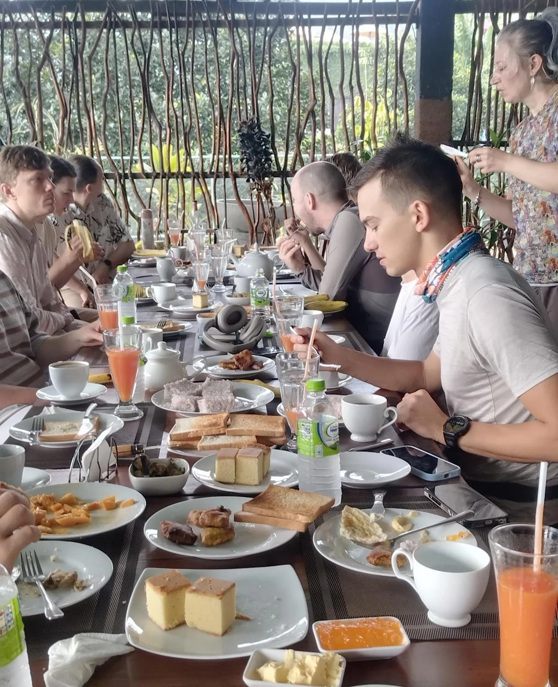 Restaurant/places to eat in Ella Rock Heaven