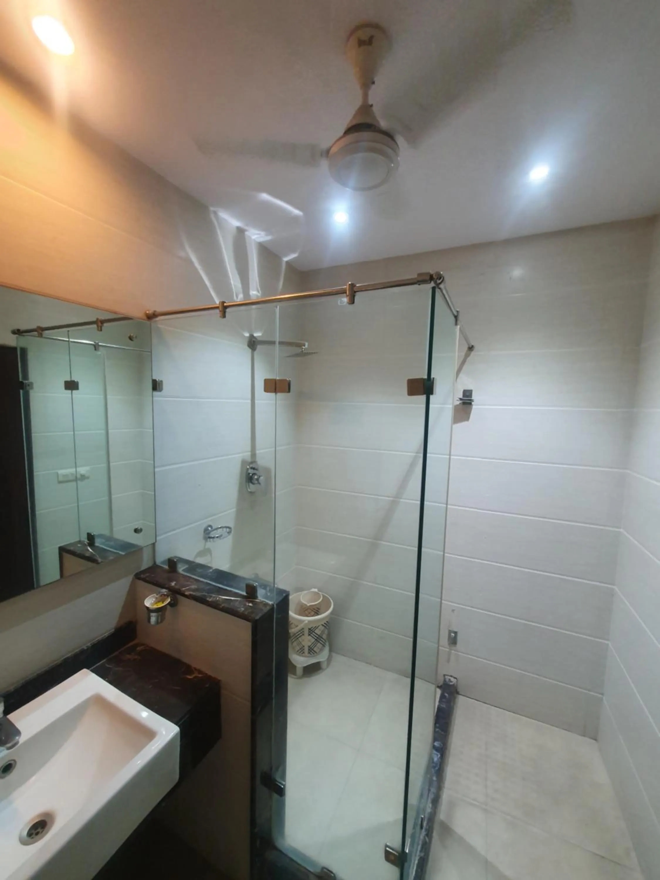 Bathroom in Hotel Shrinath Palace