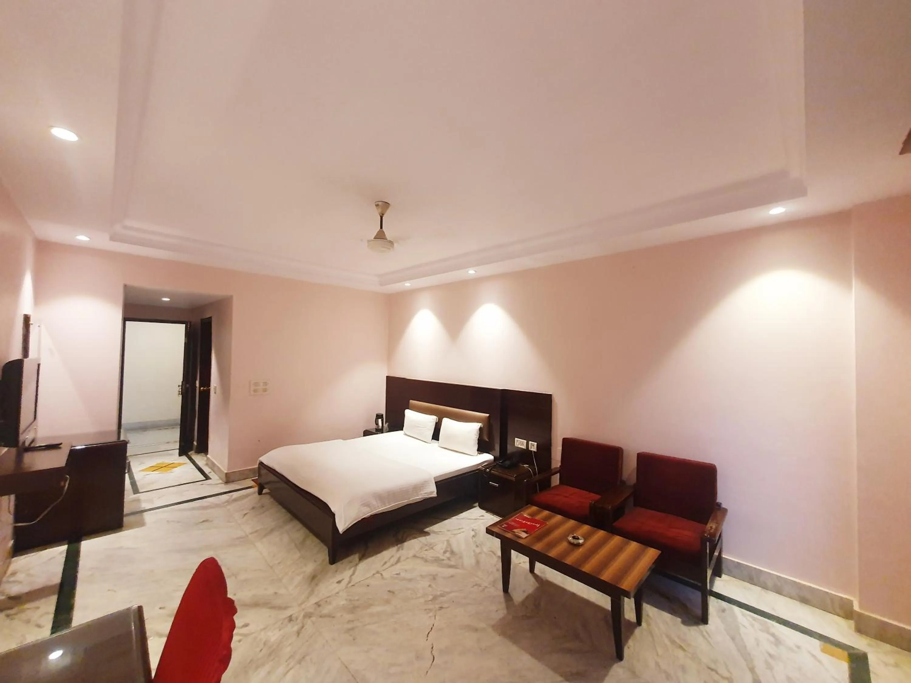 Bedroom, Bed in Hotel Shrinath Palace