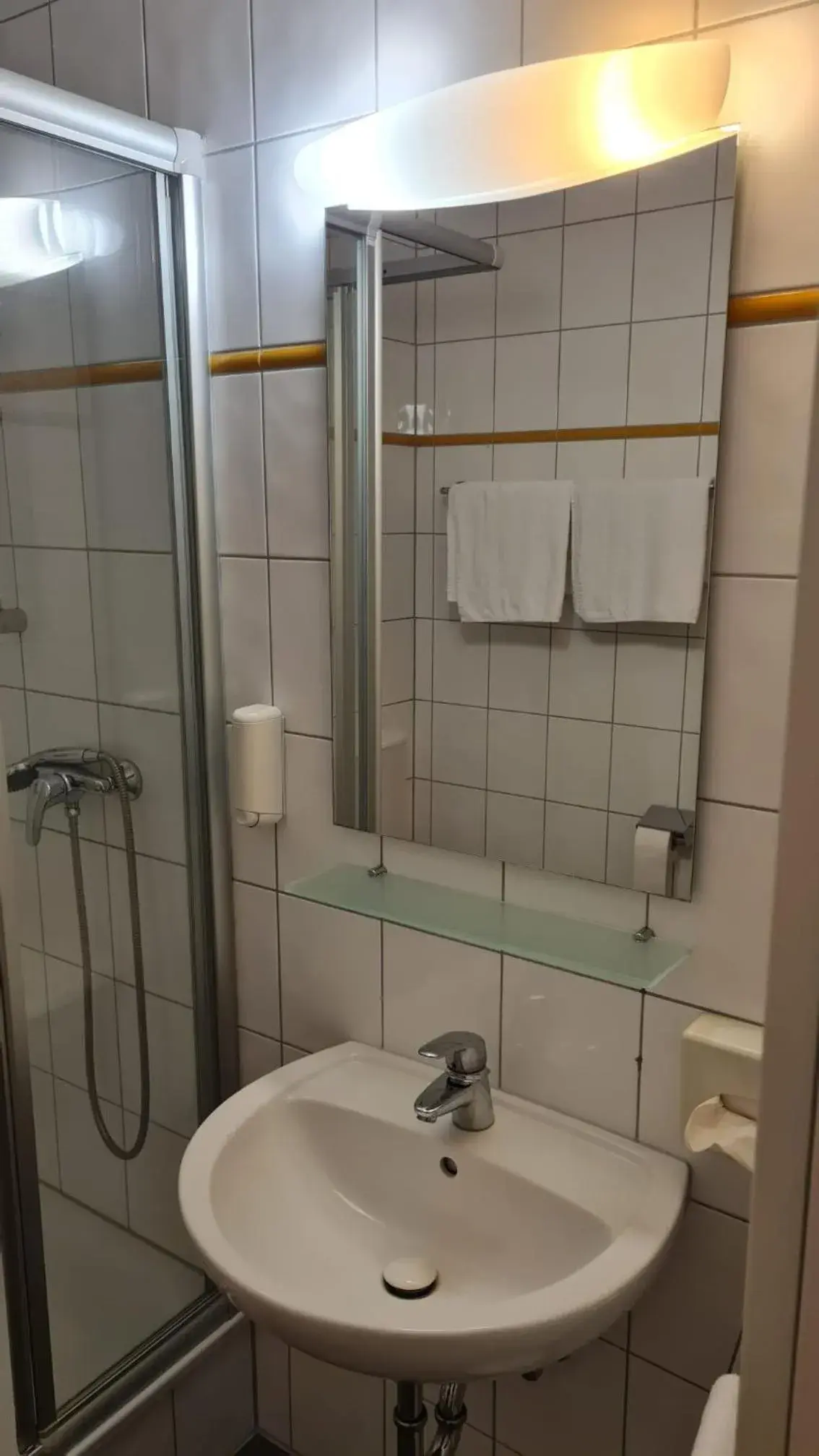 Single Room - single occupancy in Terra Ventura Hotel Single Room - single occupancy in Terra Ventura Hotel