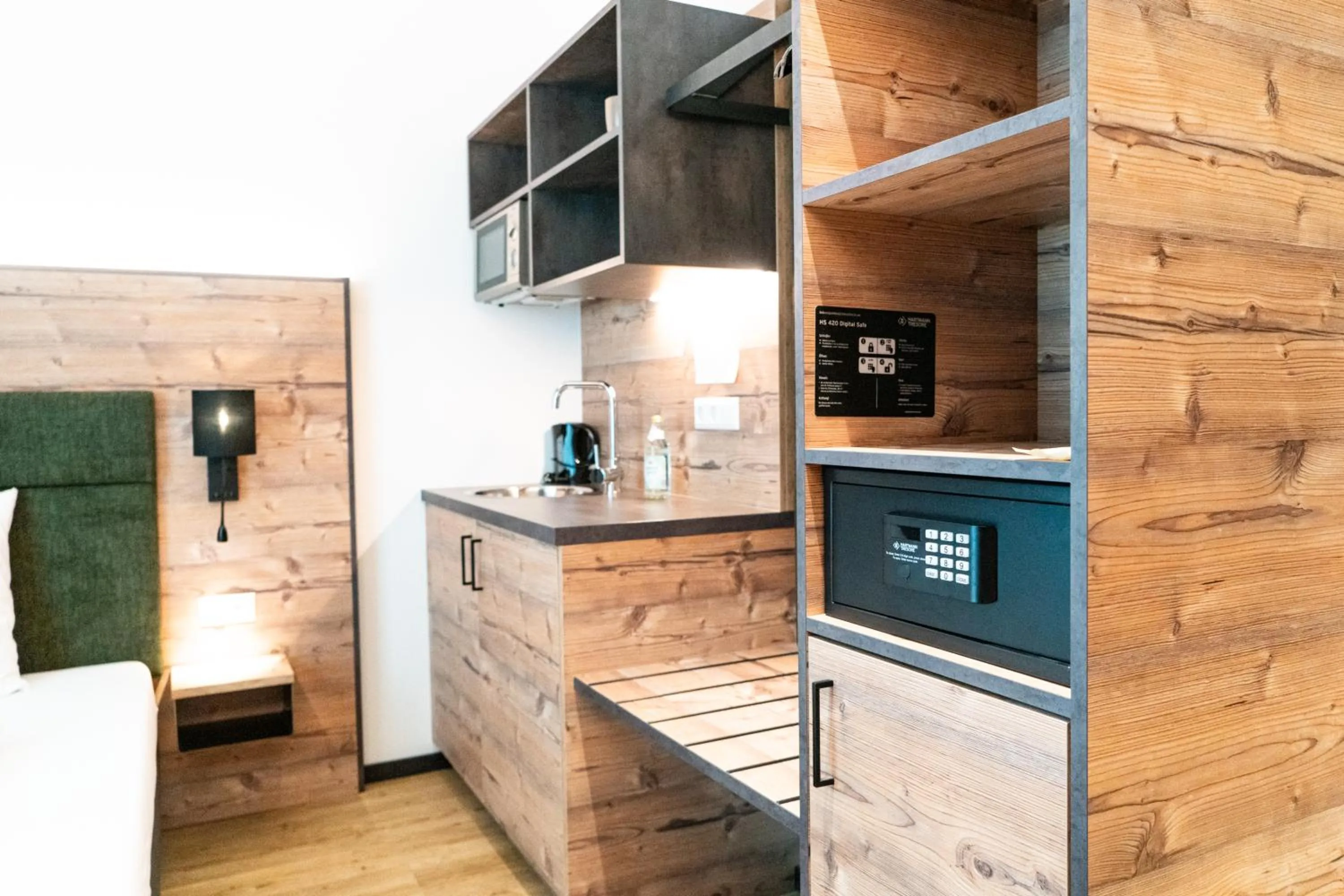 Kitchen or kitchenette in SEKRA Stadthotel