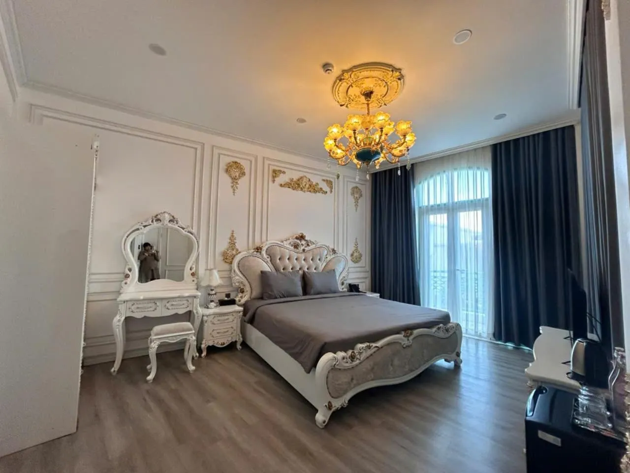 Bed in Pisces Hotel Hue