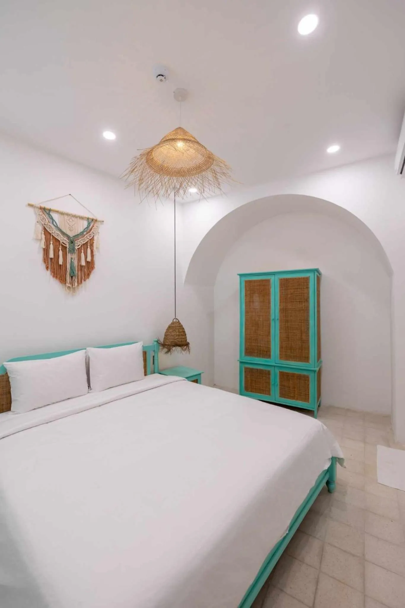 Bedroom, Bed in Pisces Hotel Hue