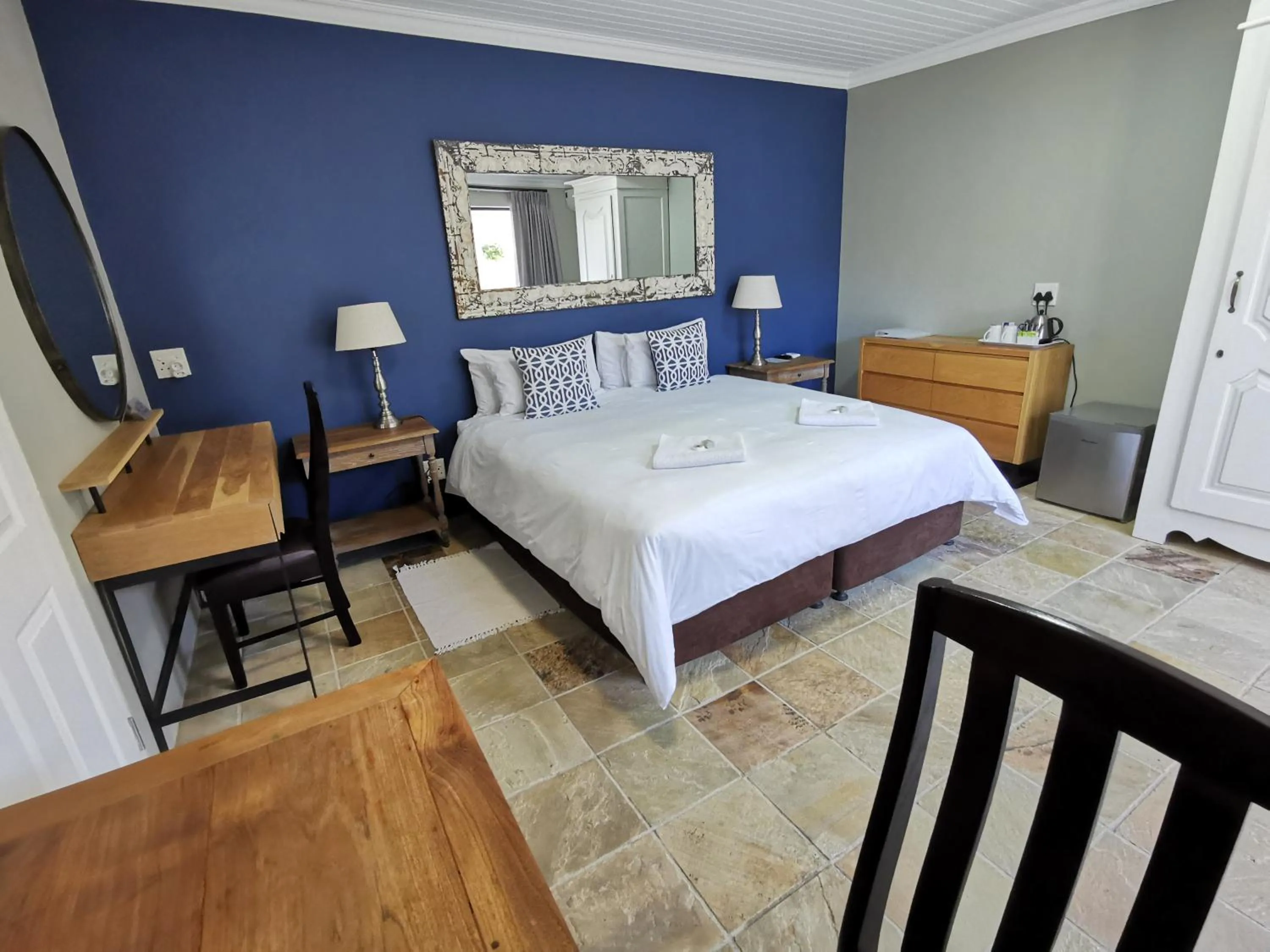 Bedroom, Bed in Excellent Guest House